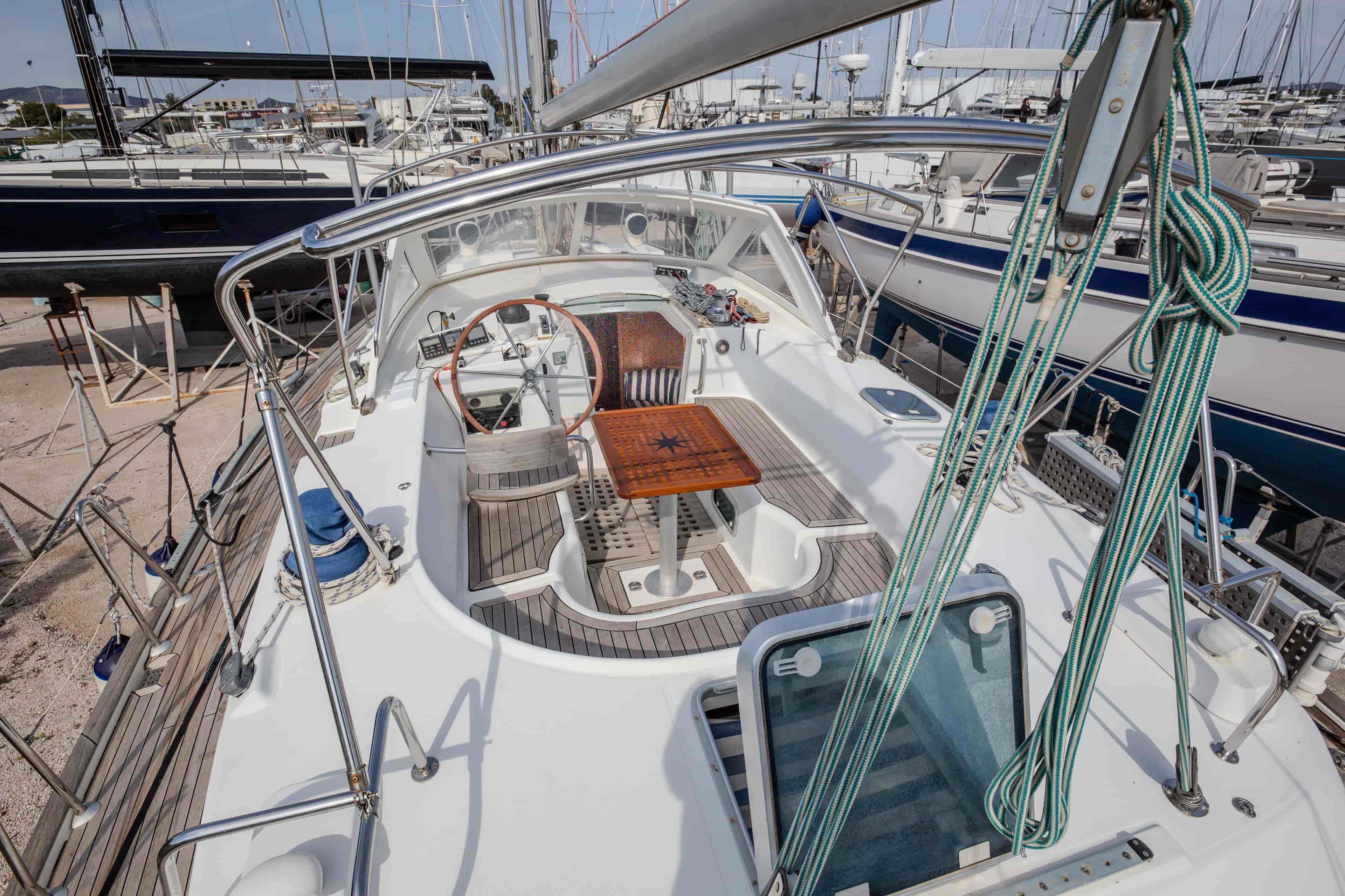 1999 Beneteau Oceanis 44 CC - View 17