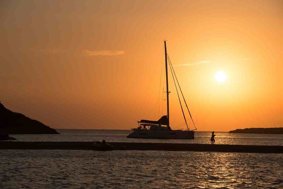 1999 Beneteau Oceanis 44 CC - View 45