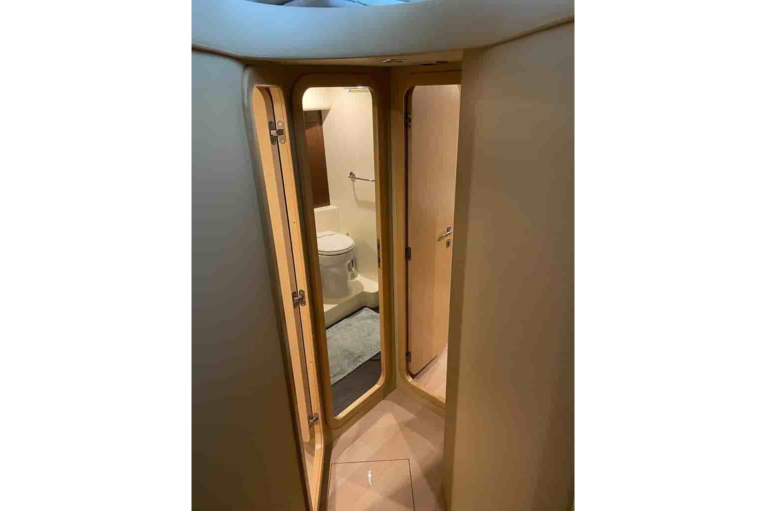 2006 Ferretti Yachts 500 Elite - View 12