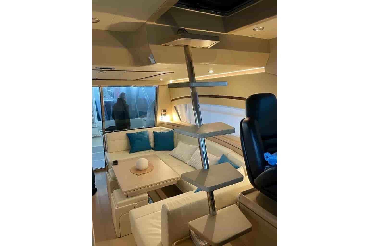 2006 Ferretti Yachts 500 Elite - View 9