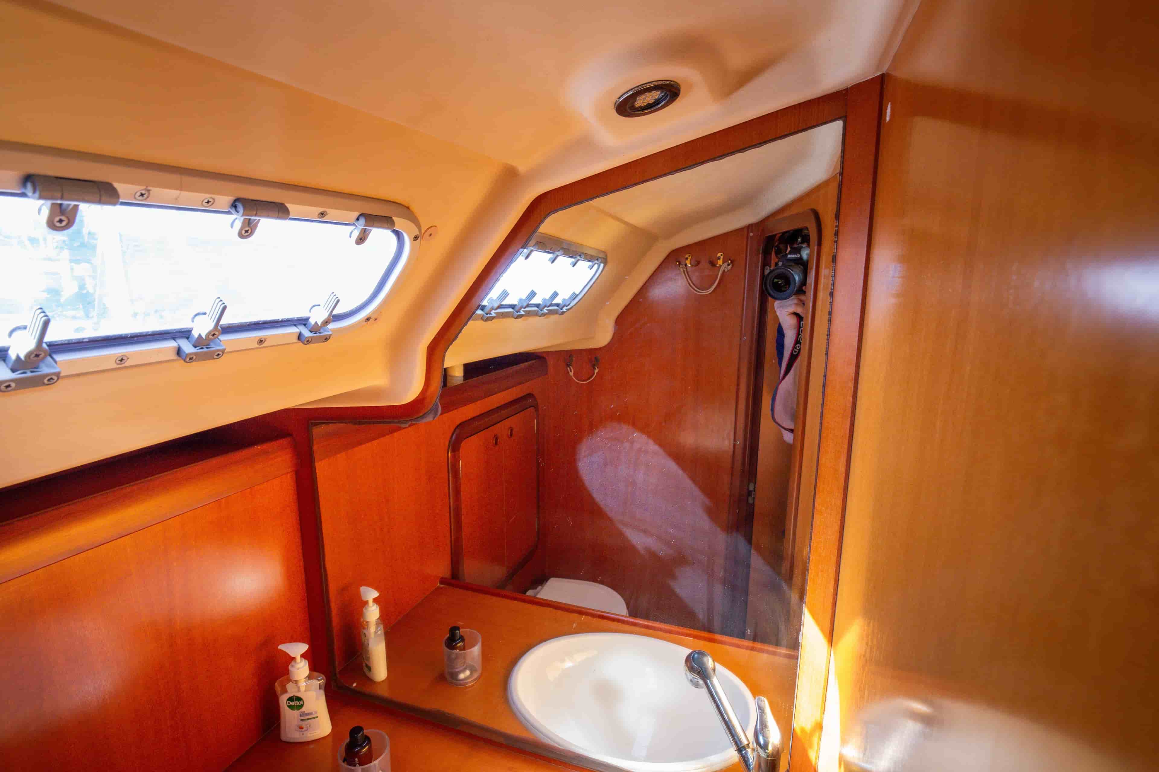 2005 Grand Soleil 43 - View 15