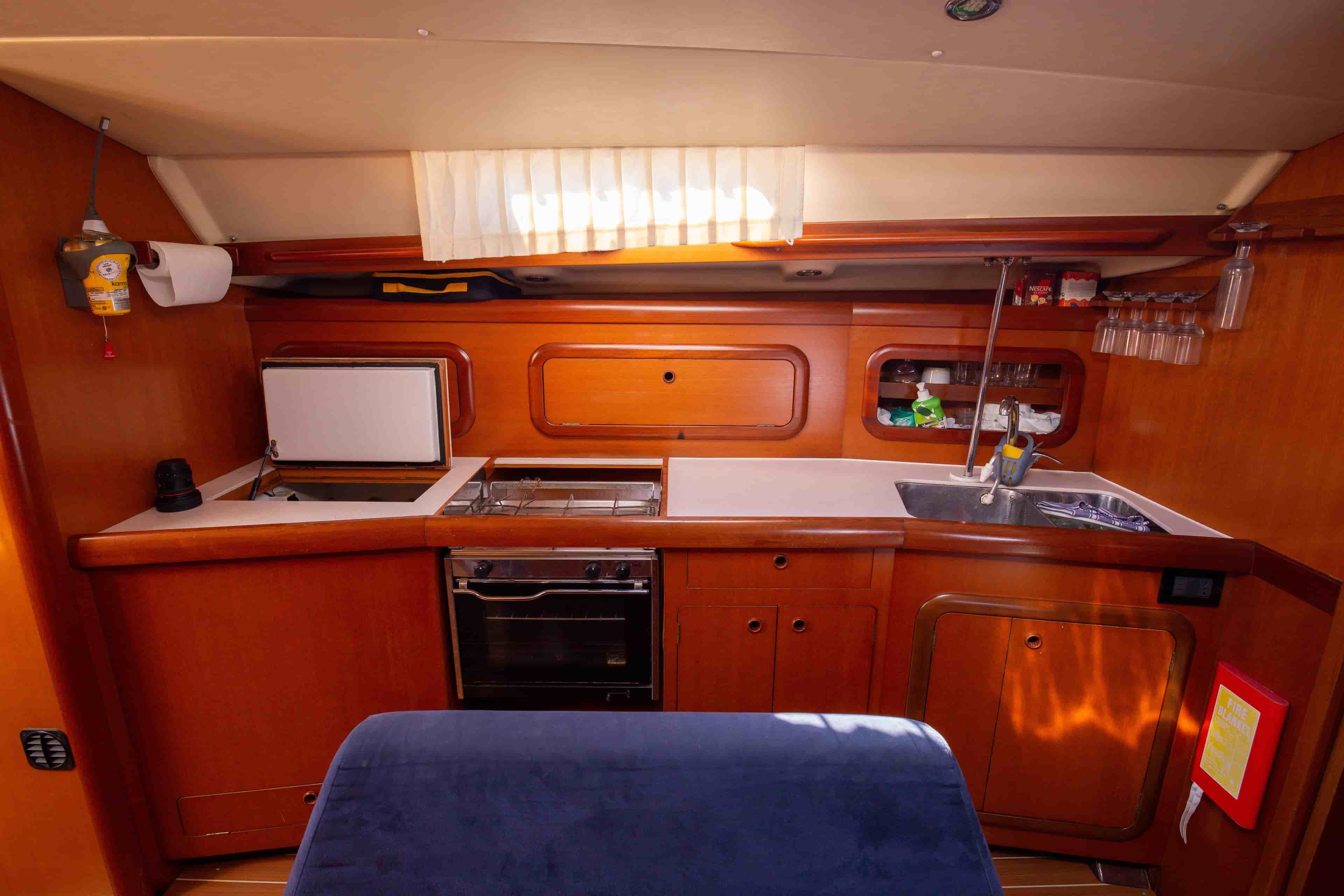 2005 Grand Soleil 43 - View 21