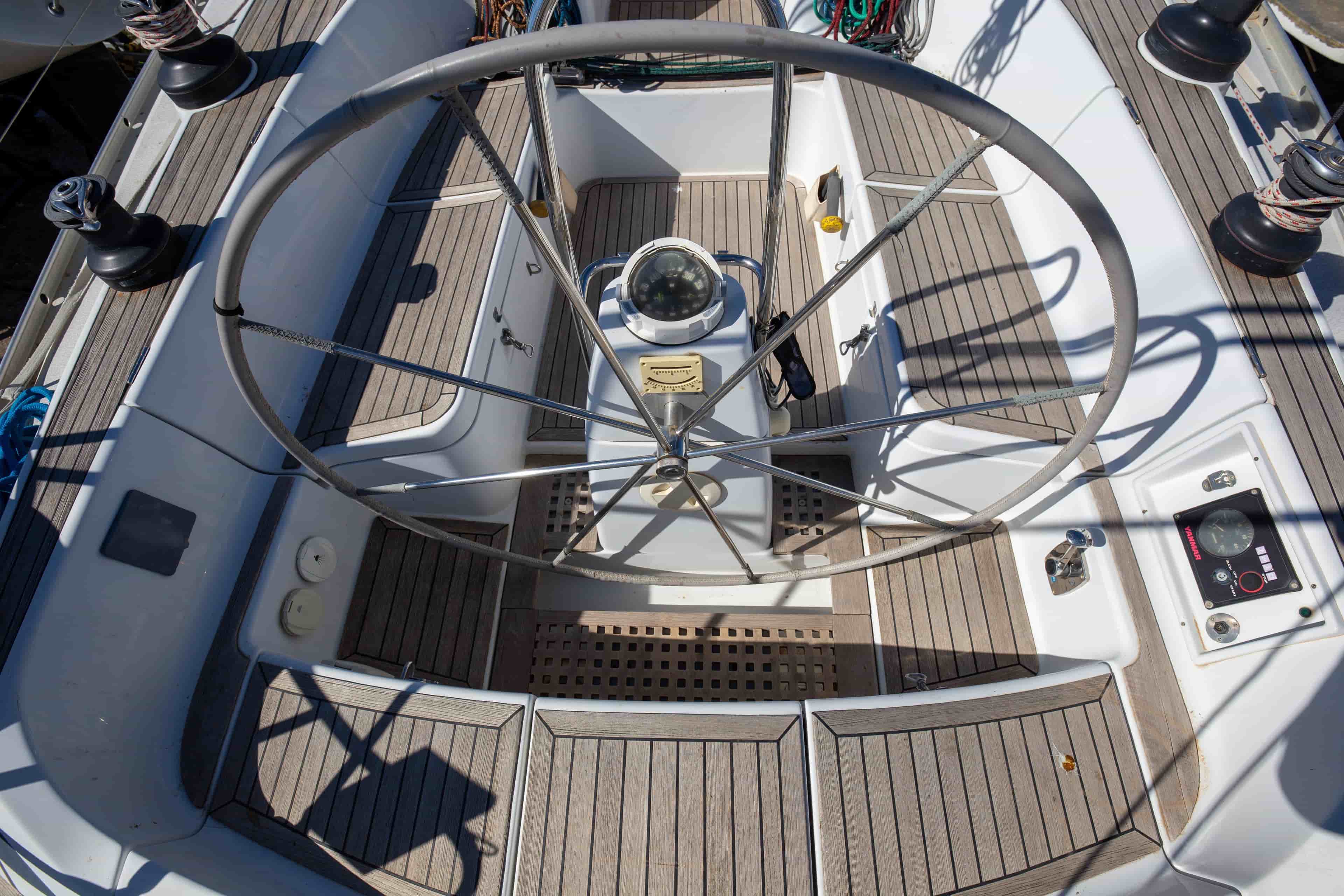 2005 Grand Soleil 43 - View 6