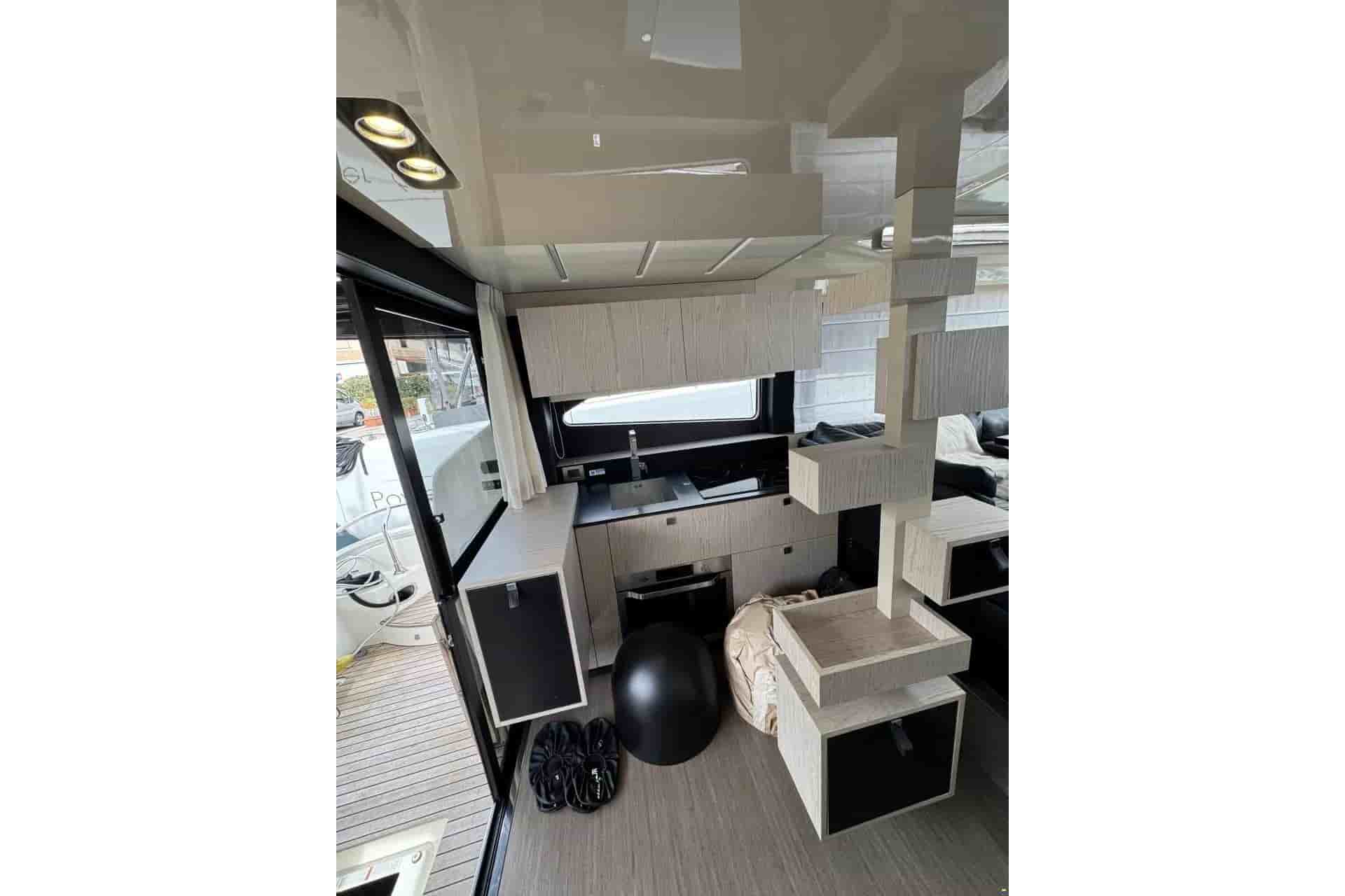 2017 Cranchi E 52S - View 10