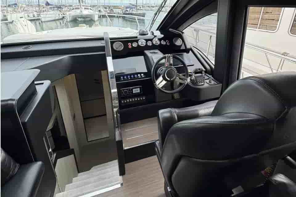 2017 Cranchi E 52S - View 16