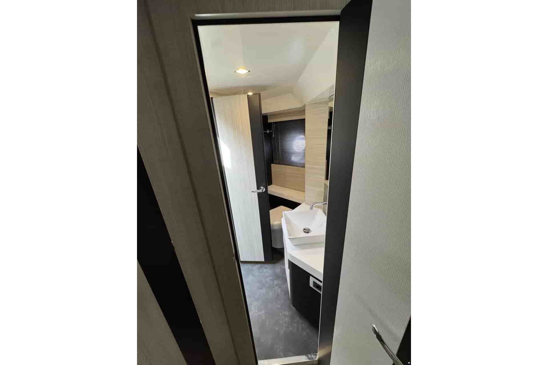 2017 Cranchi E 52S - View 24