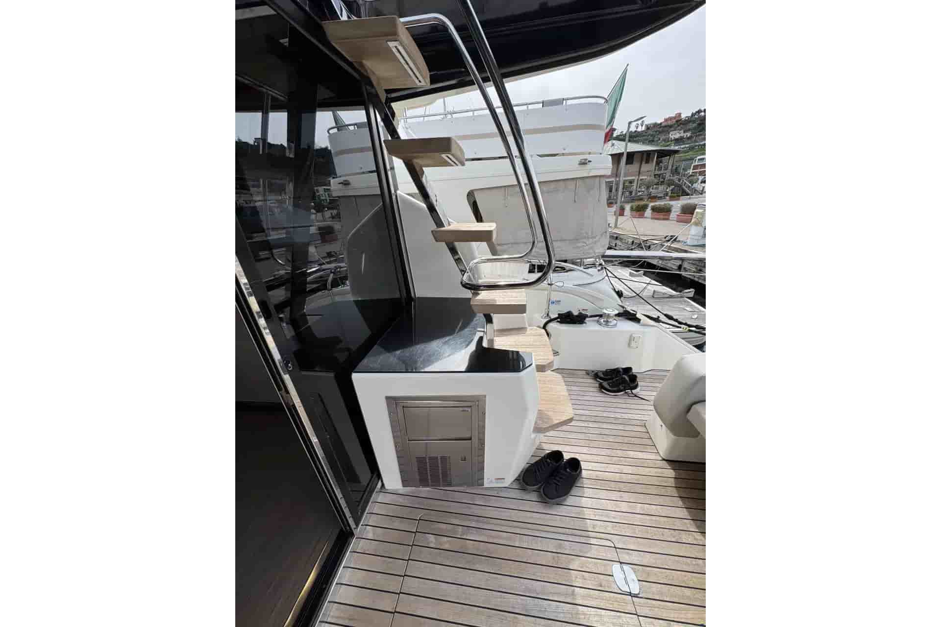 2017 Cranchi E 52S - View 6