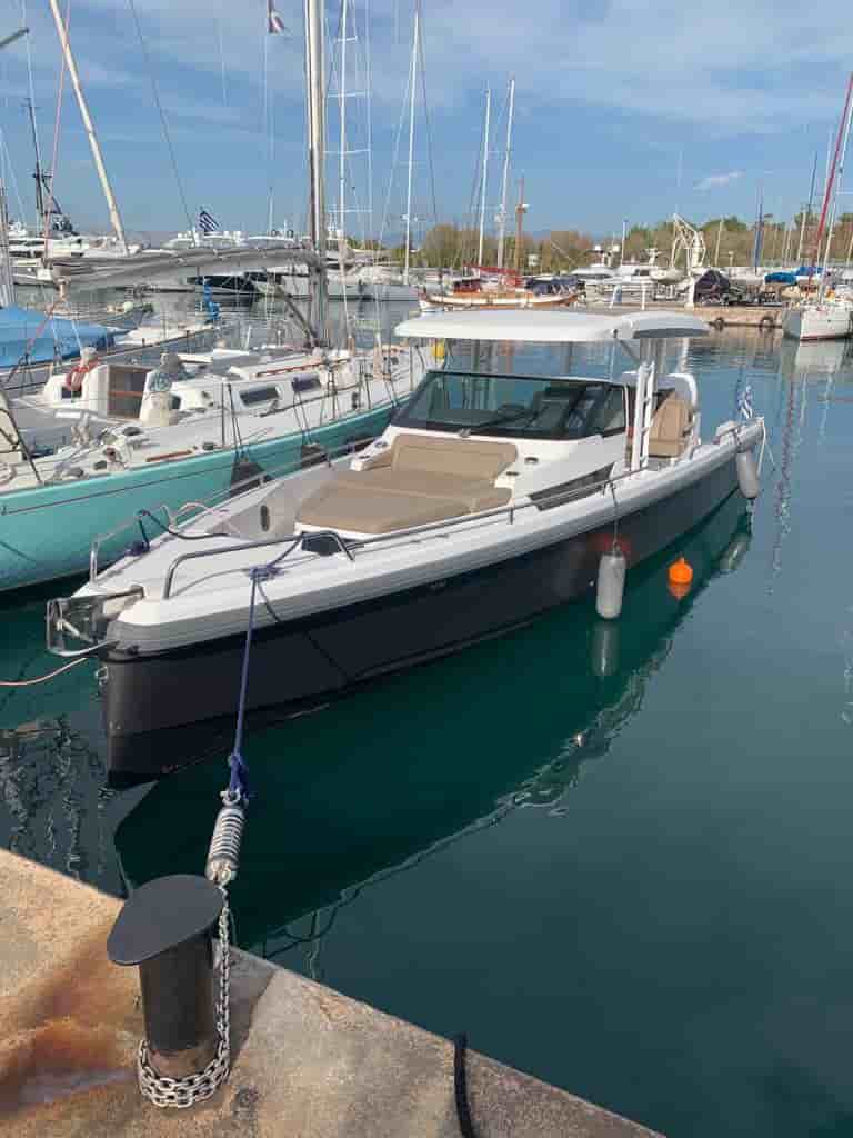 2018 Axopar 37 Sun-Top - View 4