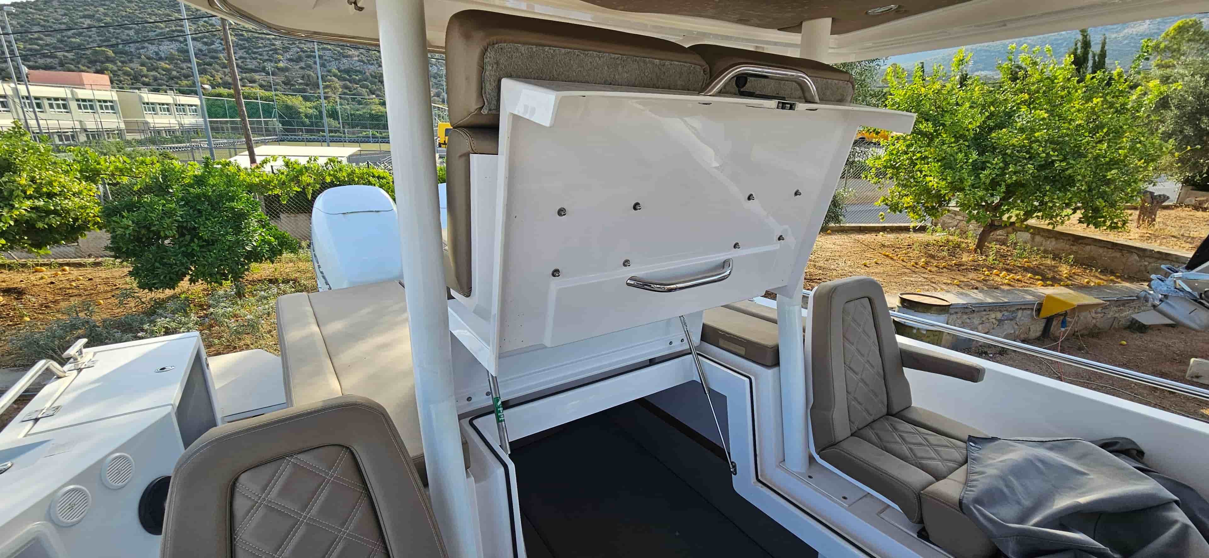 2018 Axopar 37 Sun-Top - View 5