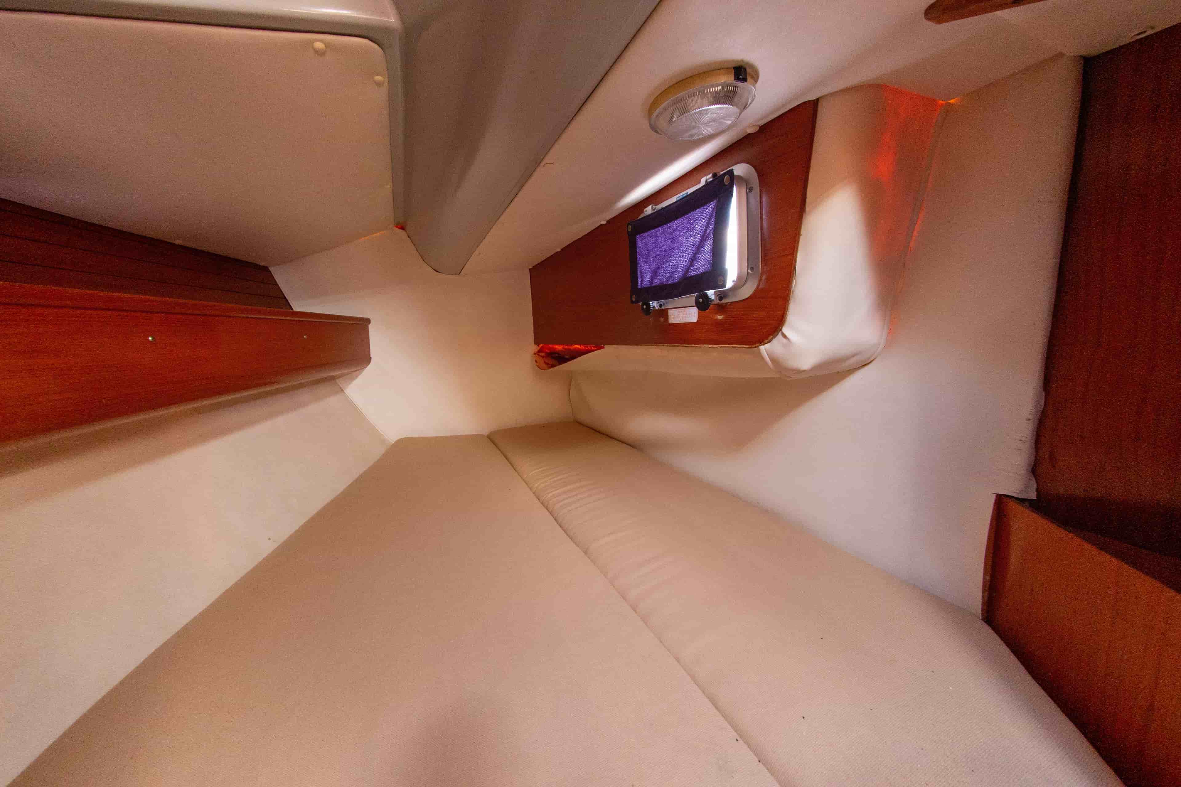 1991 Olympic Sea 42 - View 16