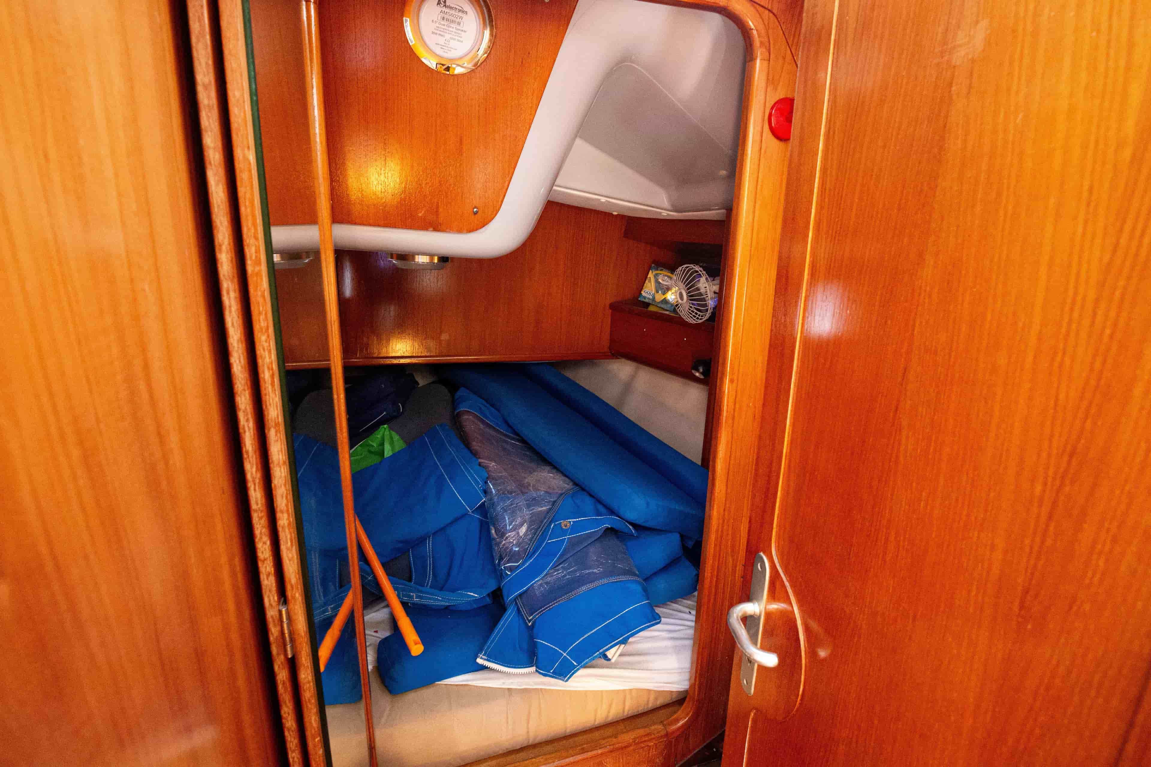 1991 Olympic Sea 42 - View 18