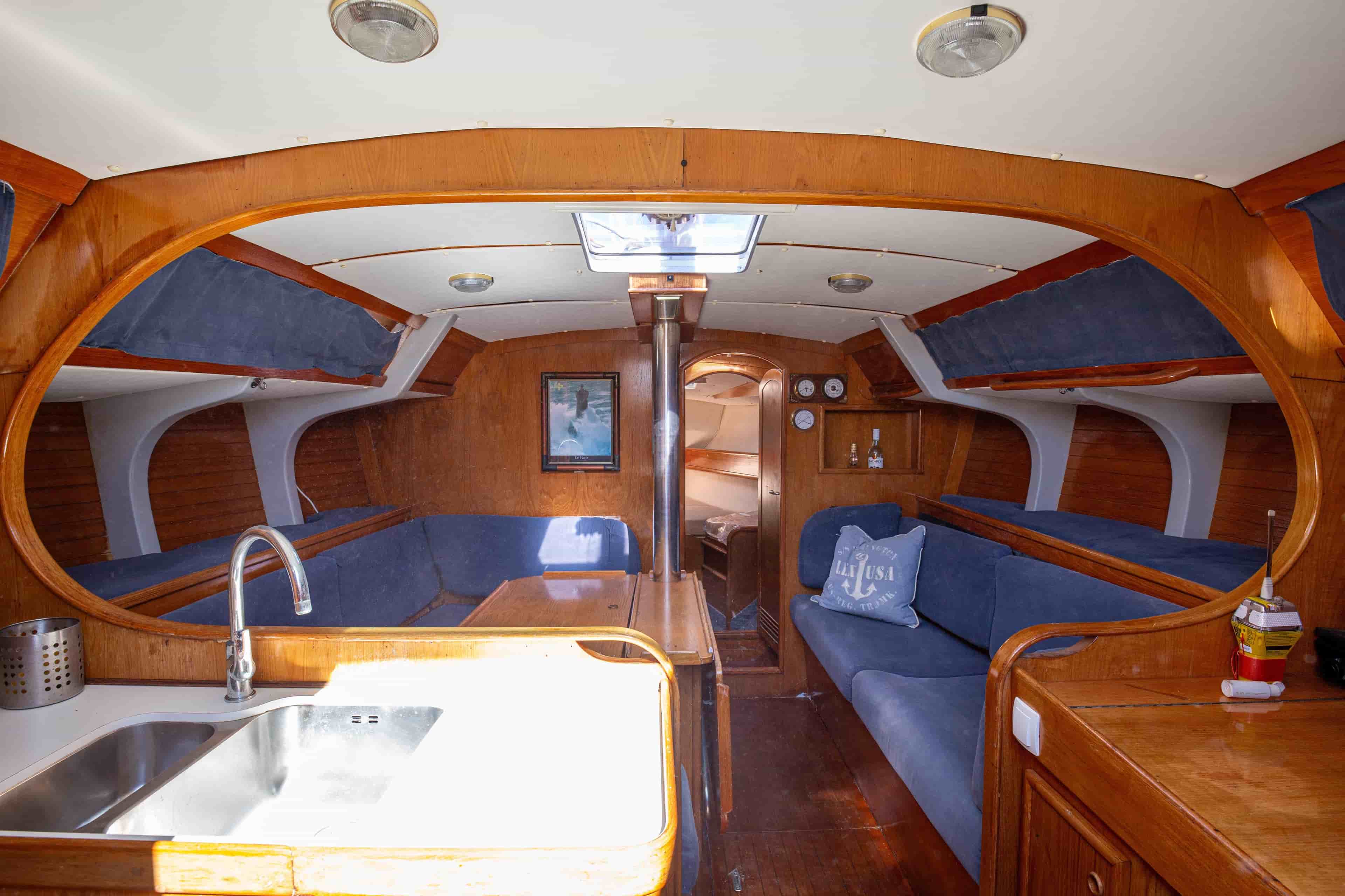 1991 Olympic Sea 42 - View 19