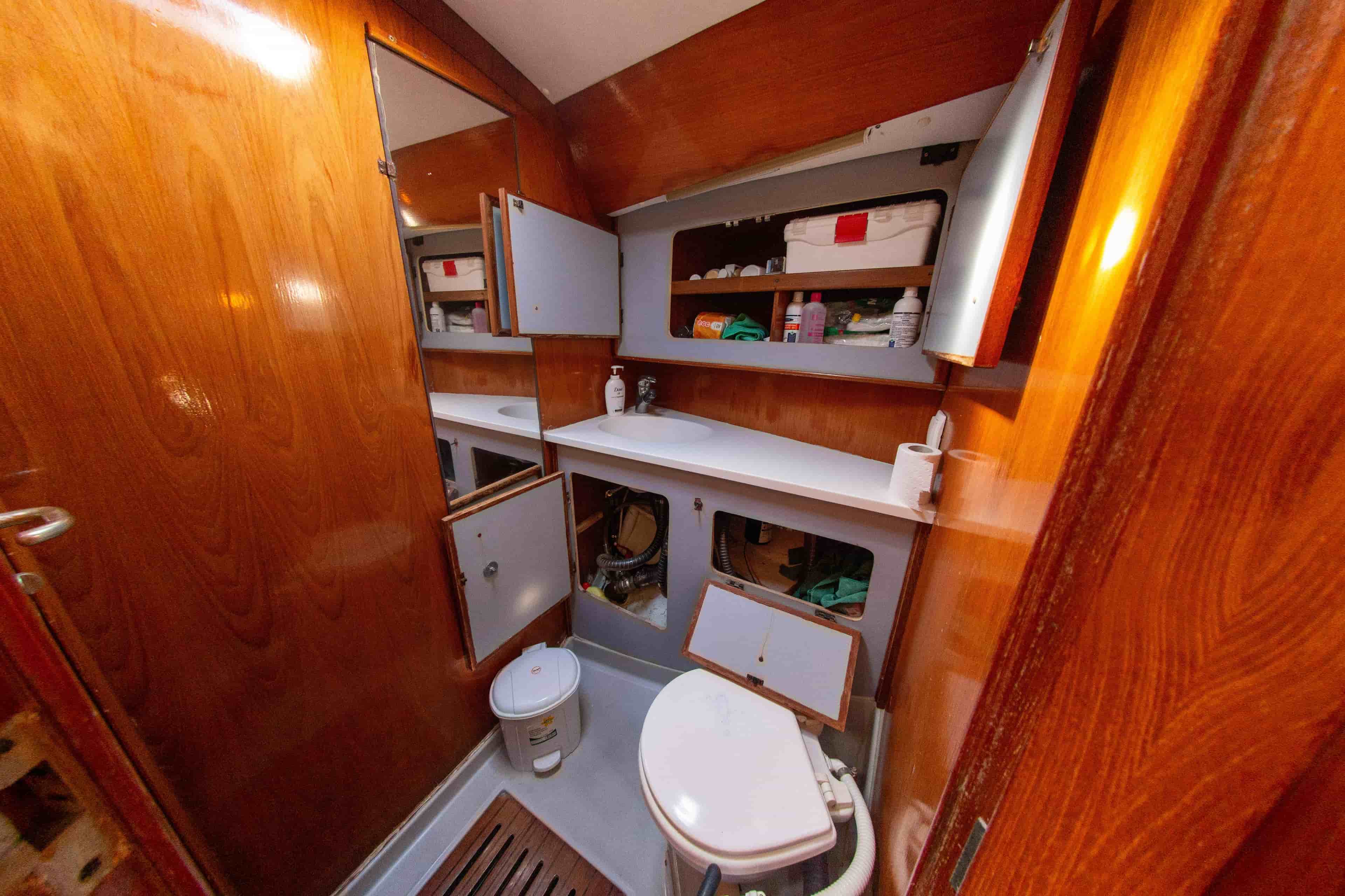 1991 Olympic Sea 42 - View 29