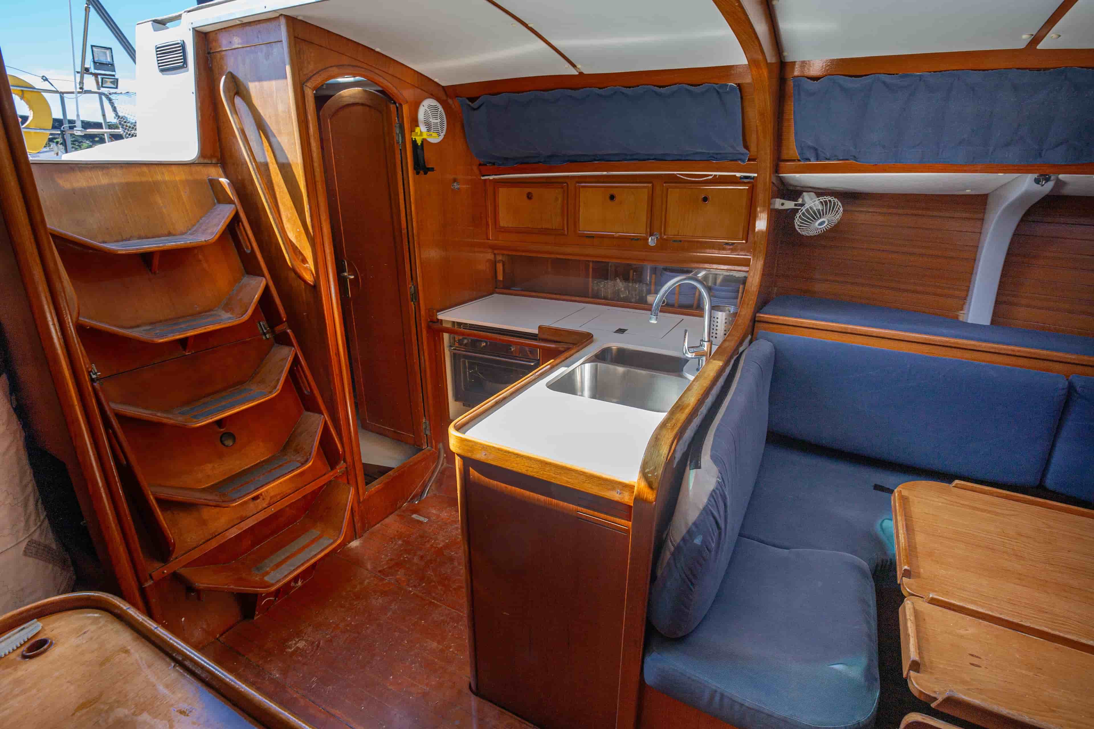 1991 Olympic Sea 42 - View 8