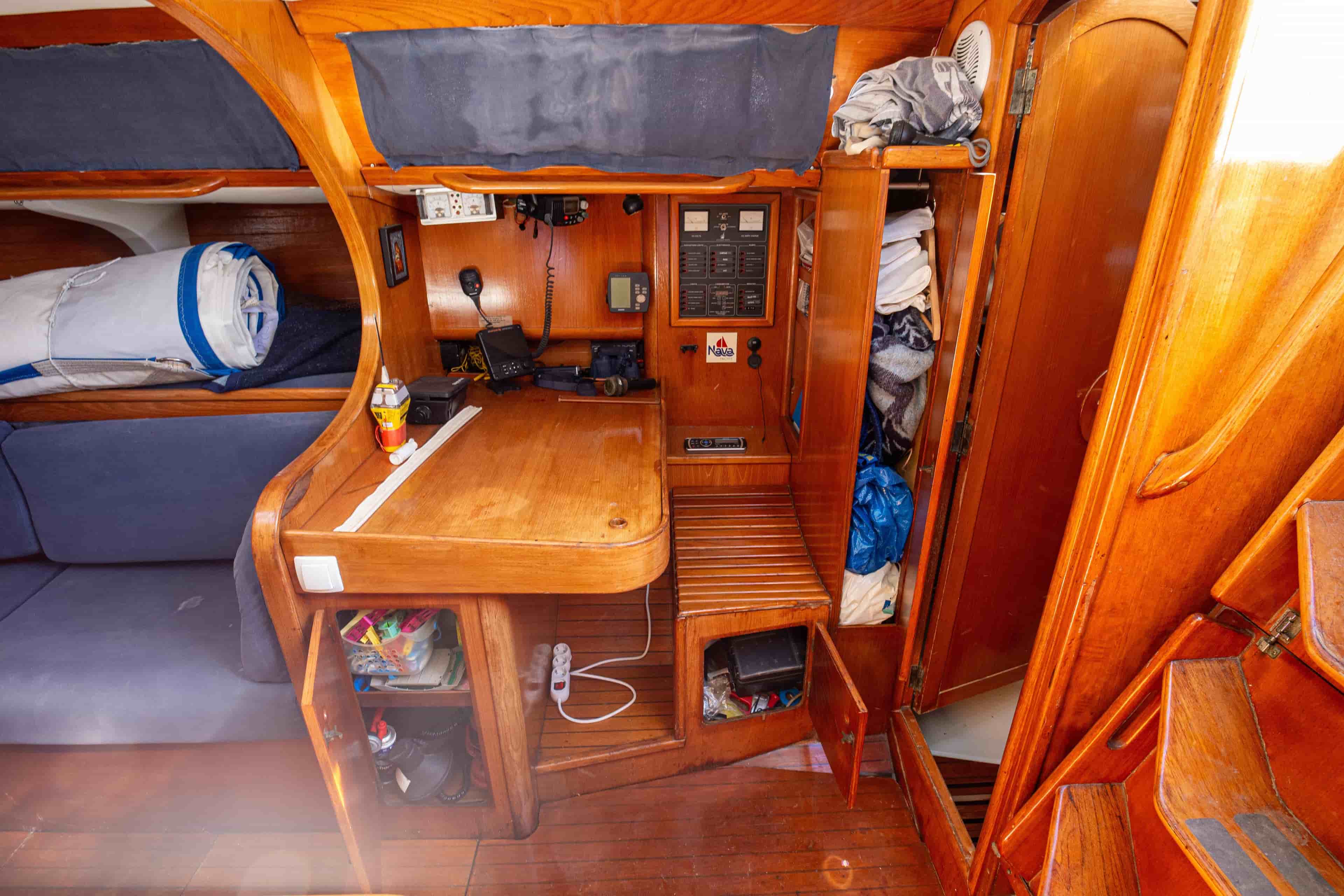 1991 Olympic Sea 42 - View 9