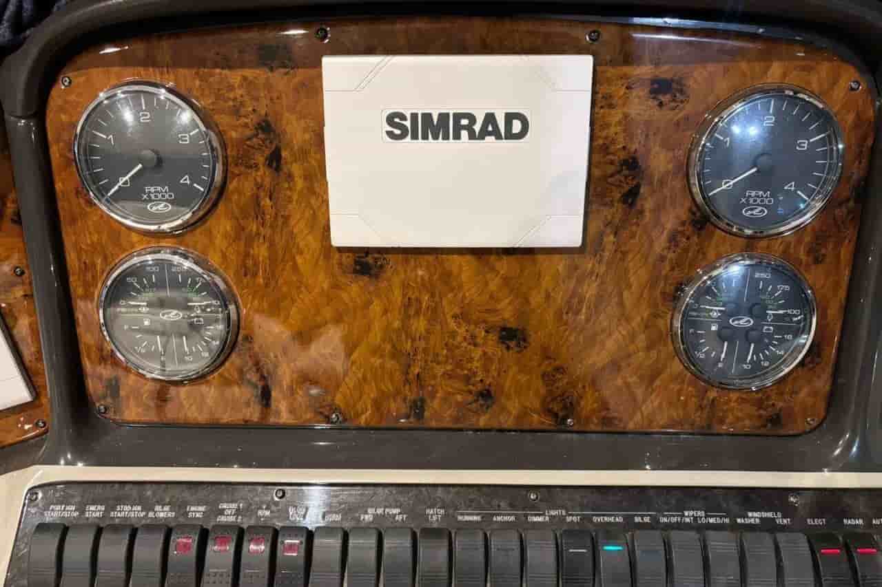 2005 Sea Ray 425 Sundancer - View 11