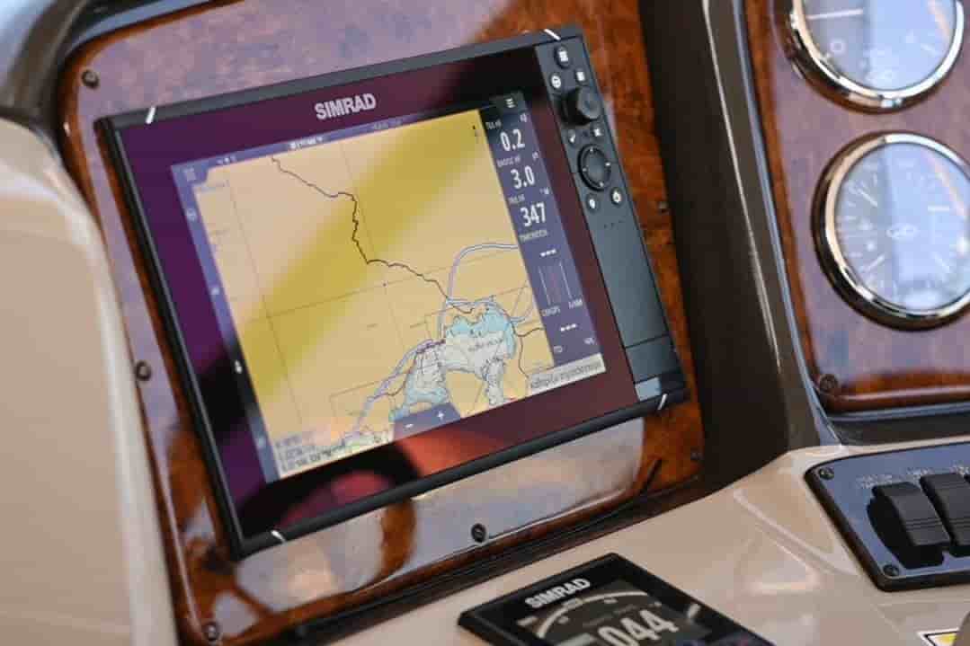 2005 Sea Ray 425 Sundancer - View 12