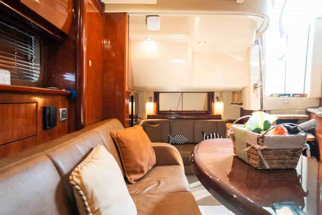 2005 Sea Ray 425 Sundancer - View 19