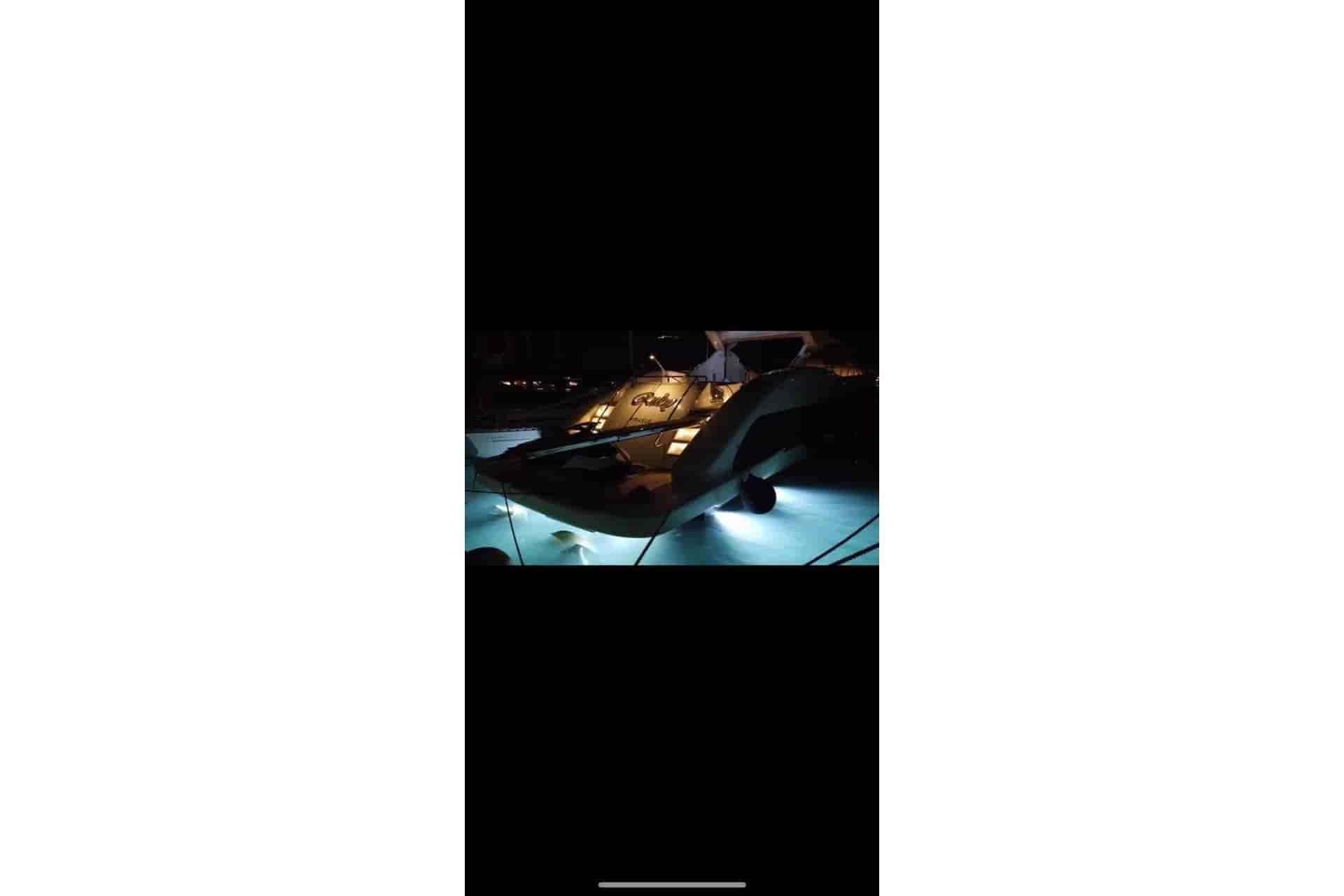 2005 Sea Ray 425 Sundancer - View 28