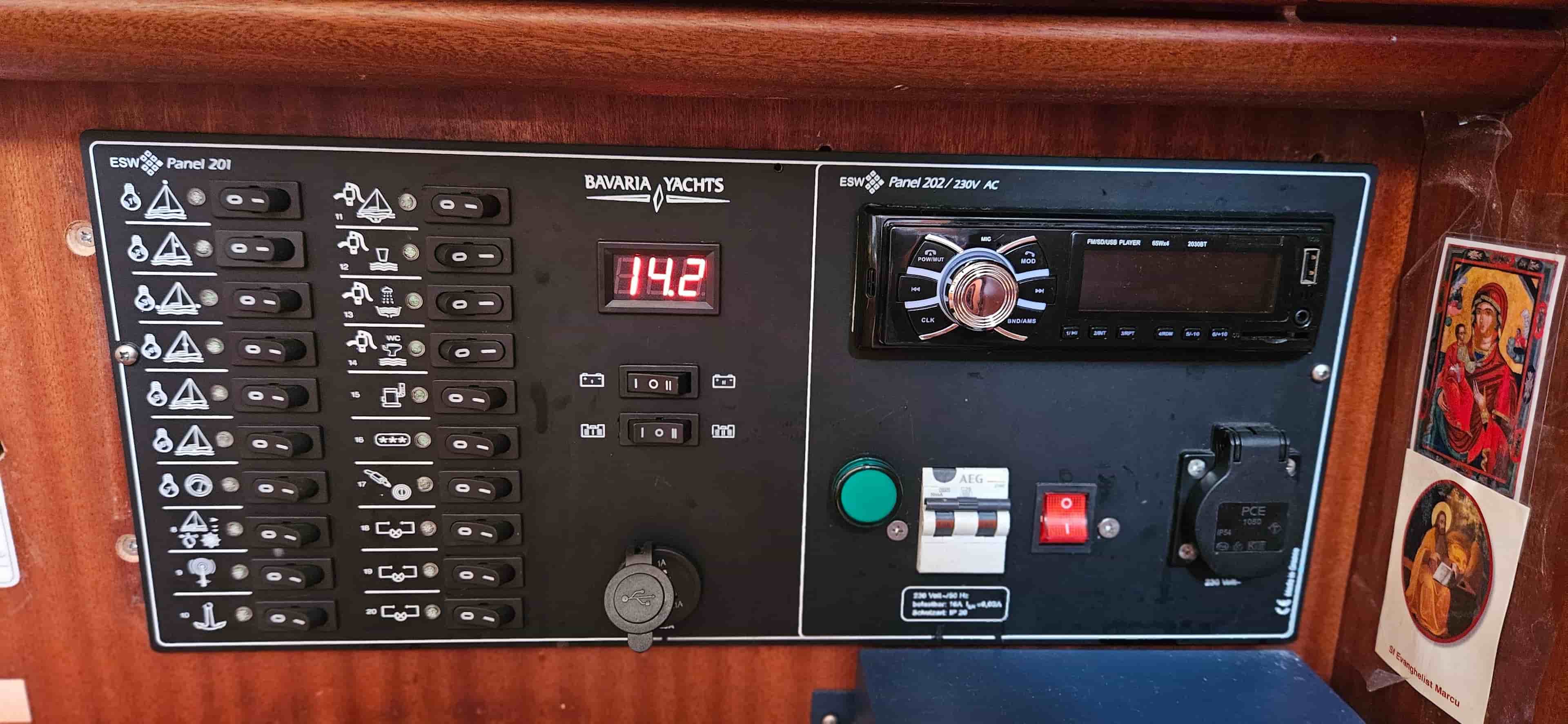 2004 Bavaria 38 - View 23