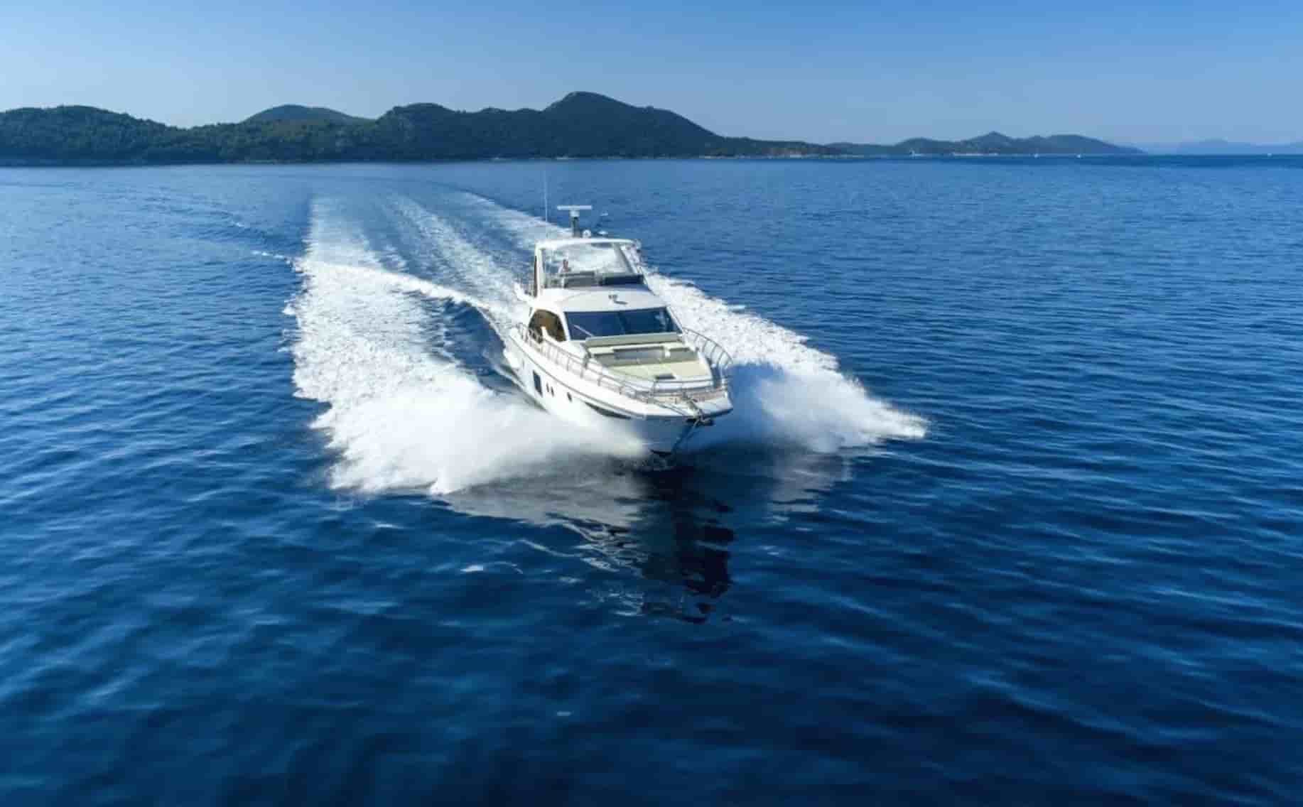 Azimut 66 Fly - View 1