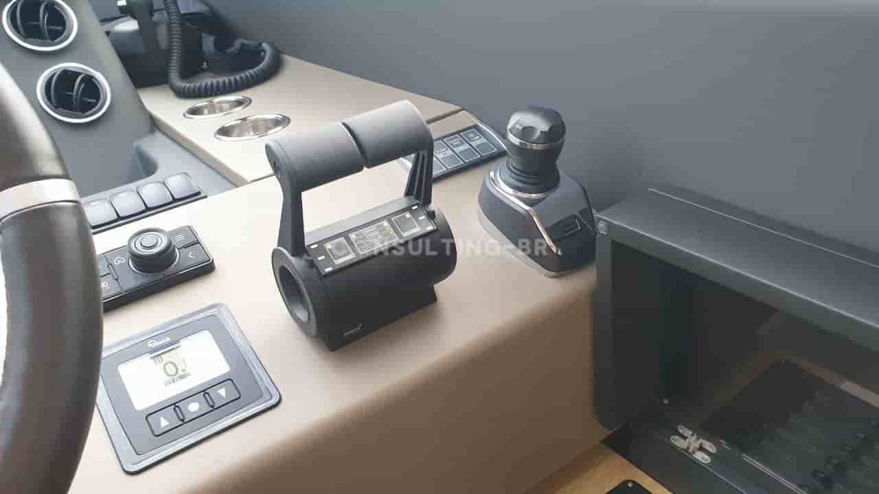 Azimut 66 Fly - View 23