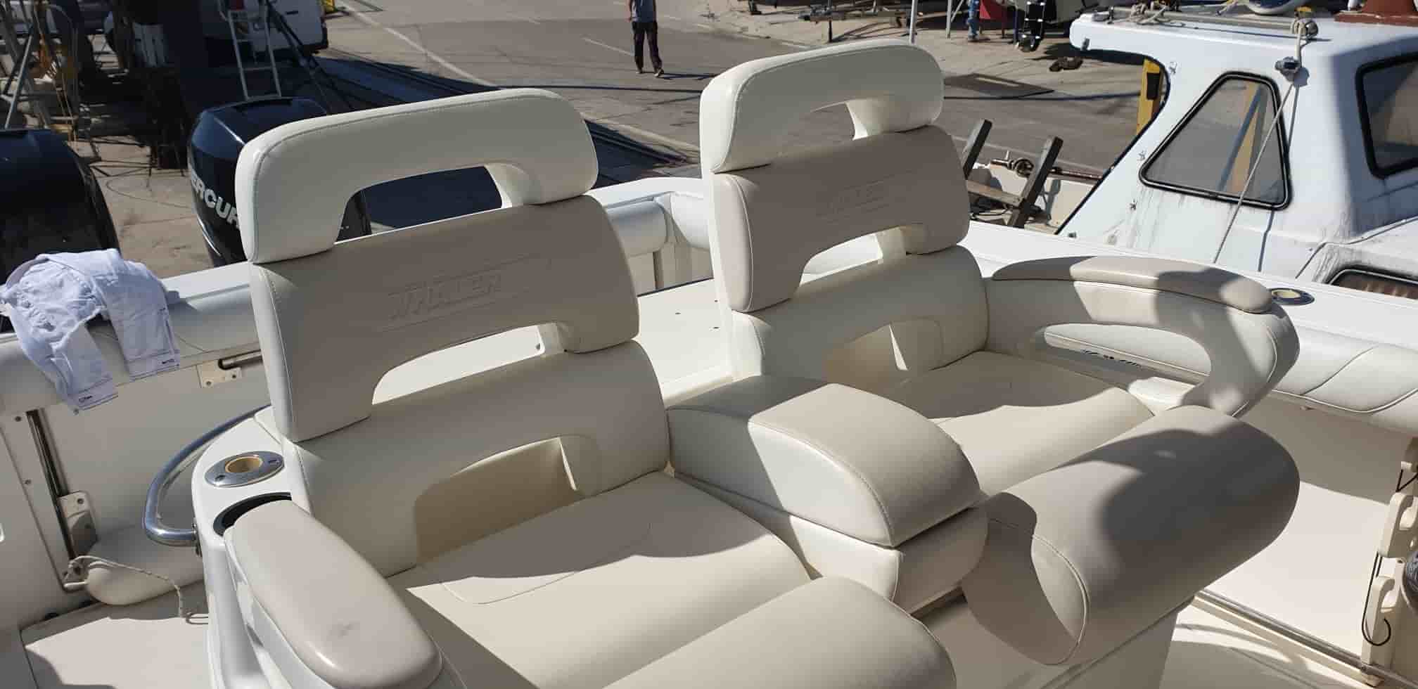 Boston Whaler Outrage 320 - View 12