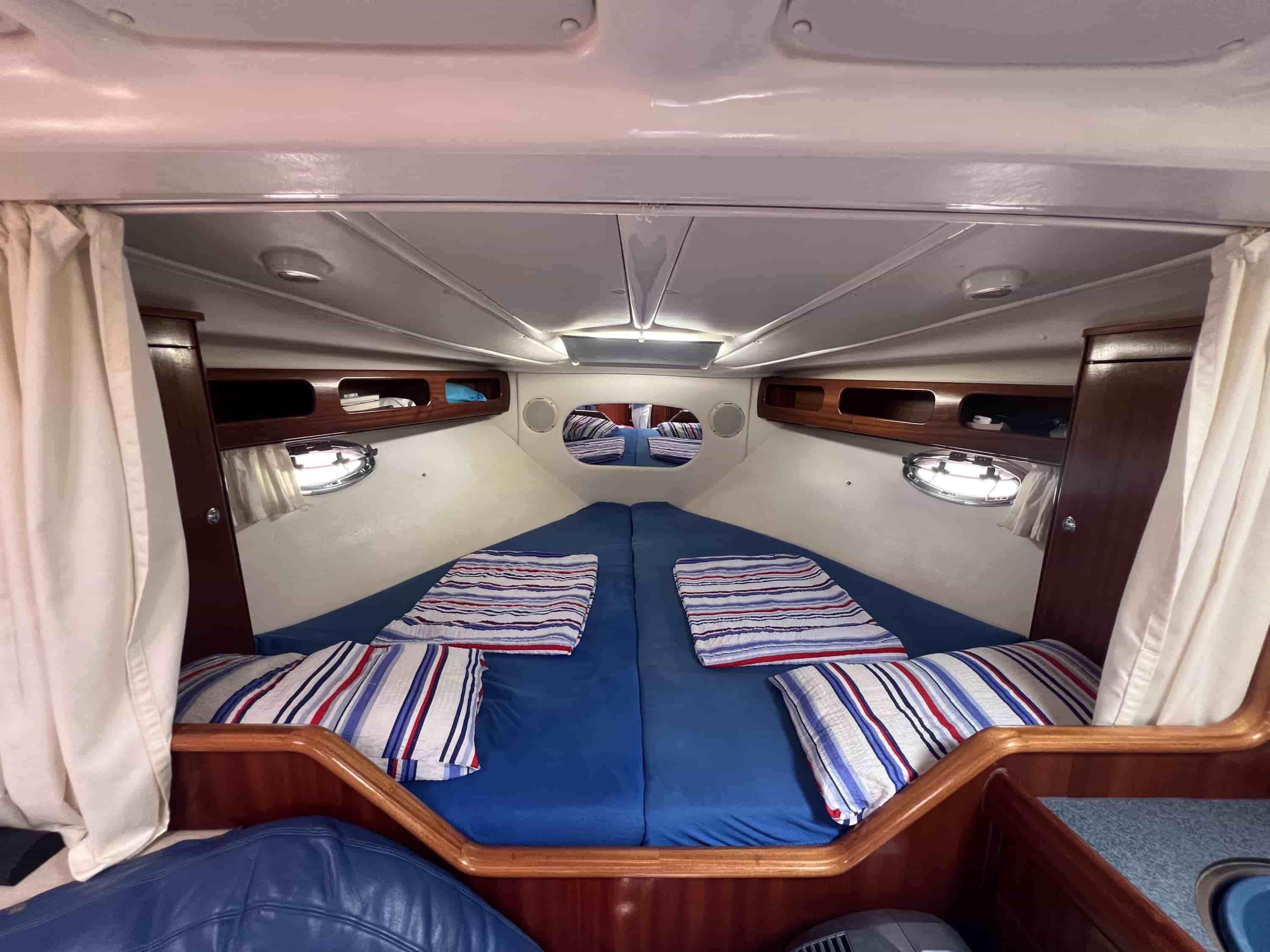 Bavaria 32 Sport - View 4