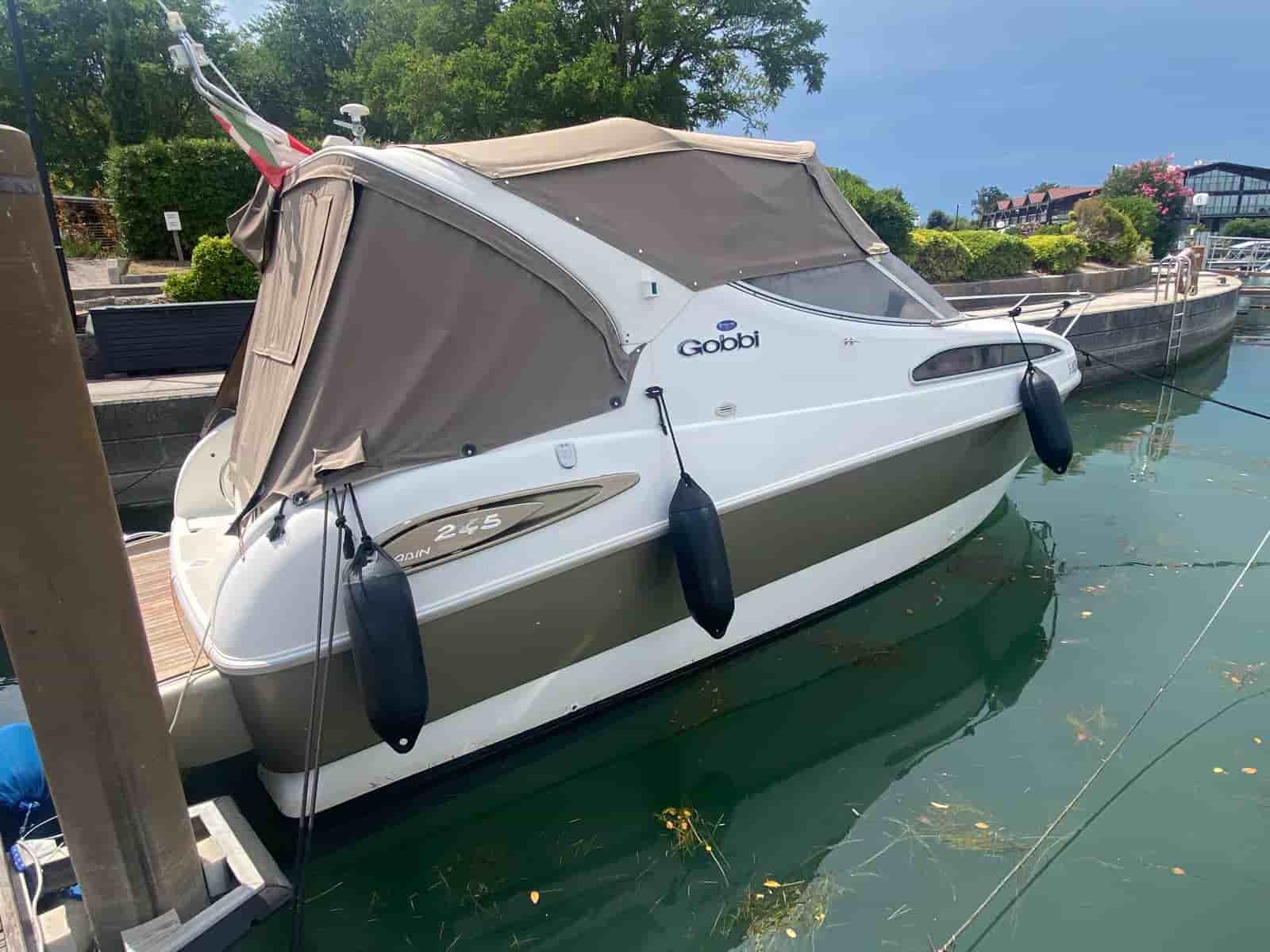 Gobbi 245 Cabin - View 1