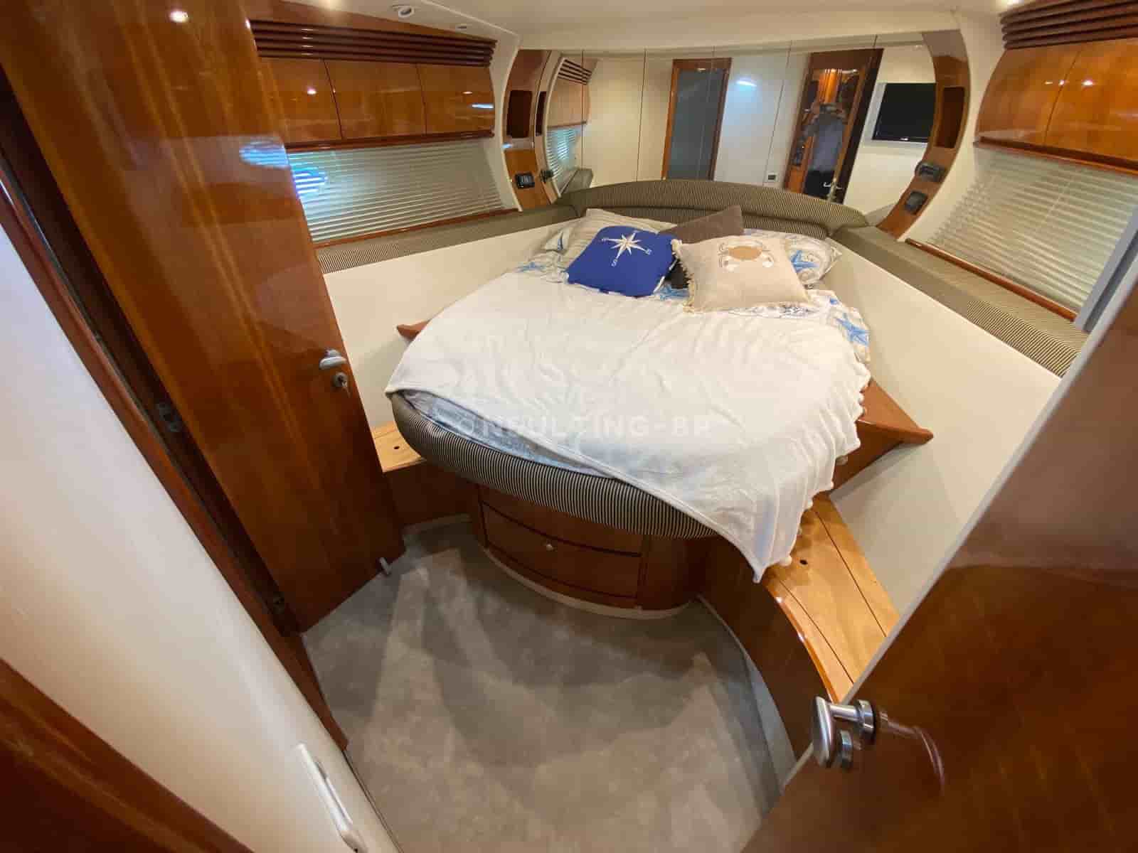 Pershing 54 - View 15