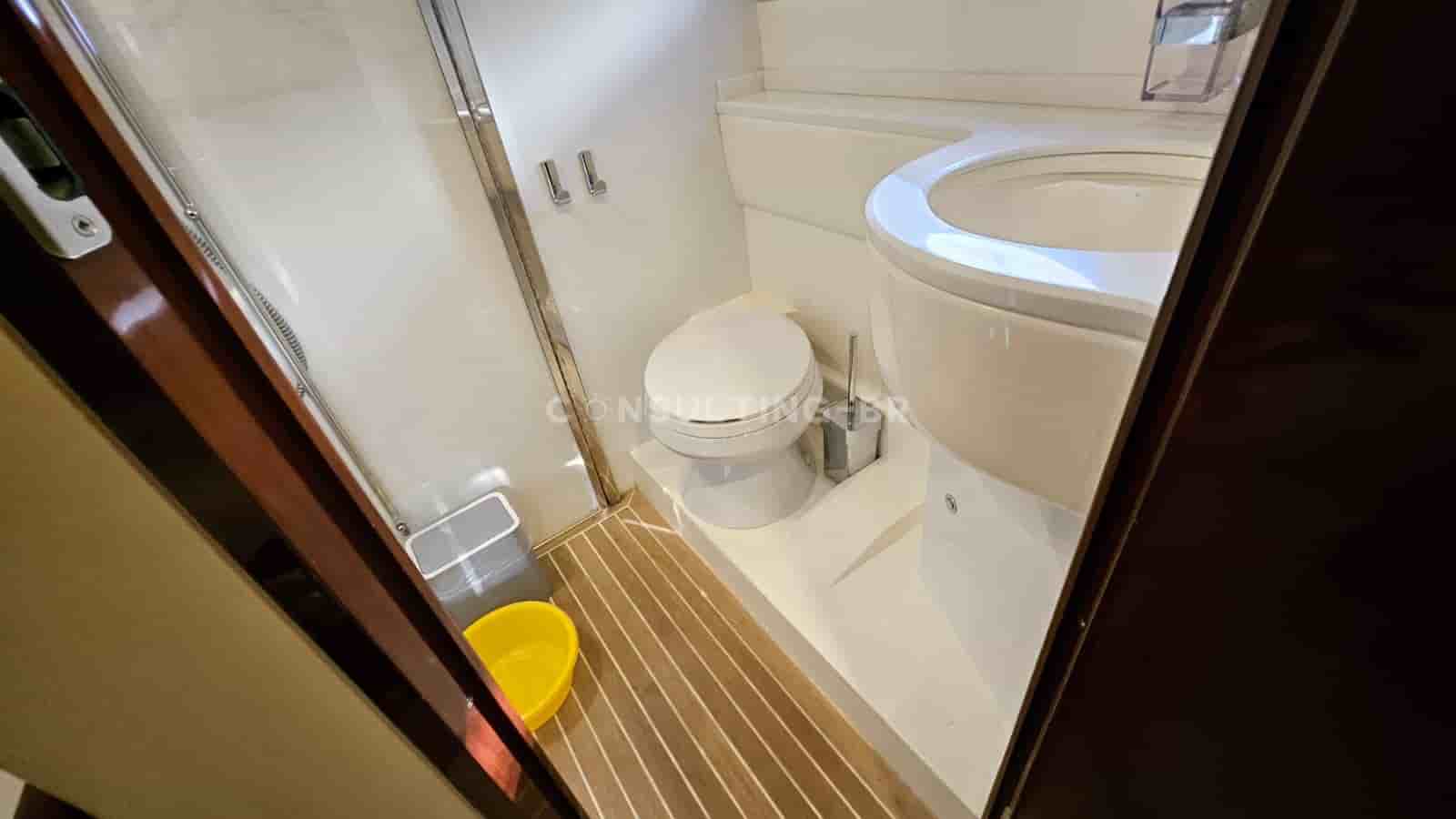 Princess V 48 HT - View 10