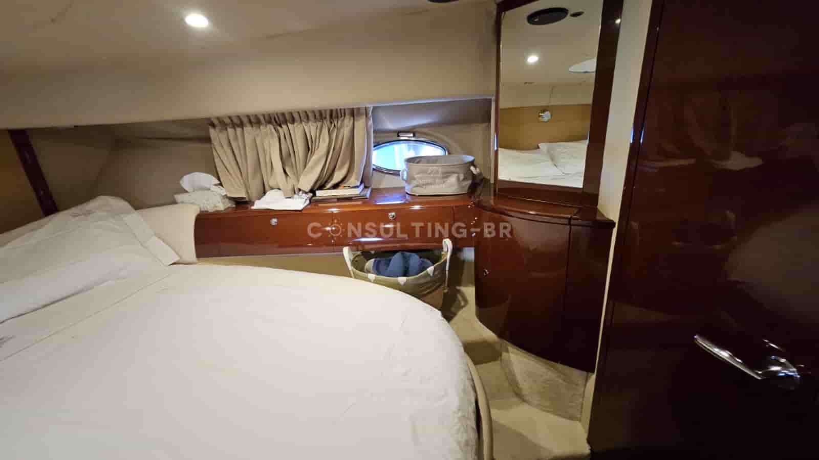 Princess V 48 HT - View 16