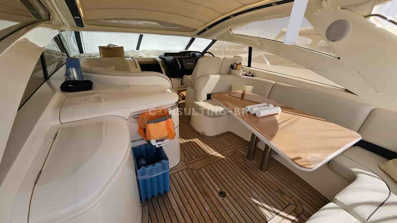 Princess V 48 HT - View 3