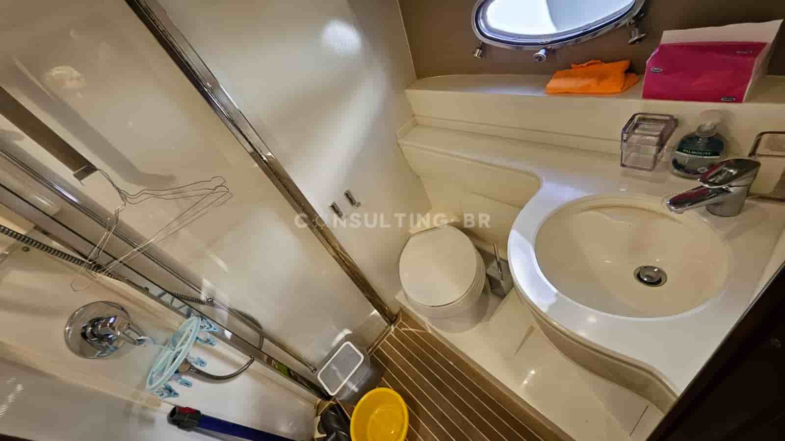 Princess V 48 HT - View 9