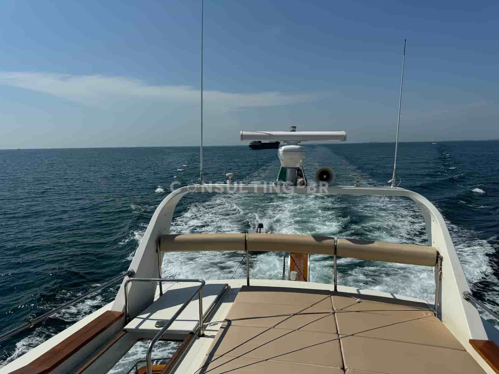 Alfamarine 16.50 Fly - View 3