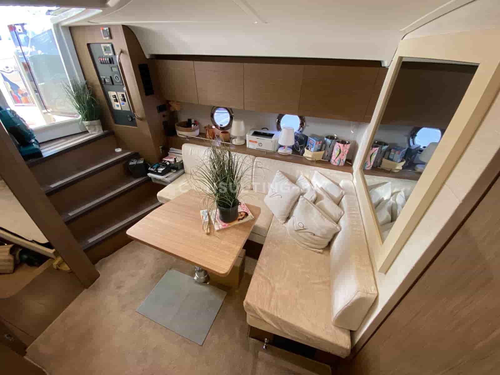 Beneteau Grand Turismo GT 40 - View 16