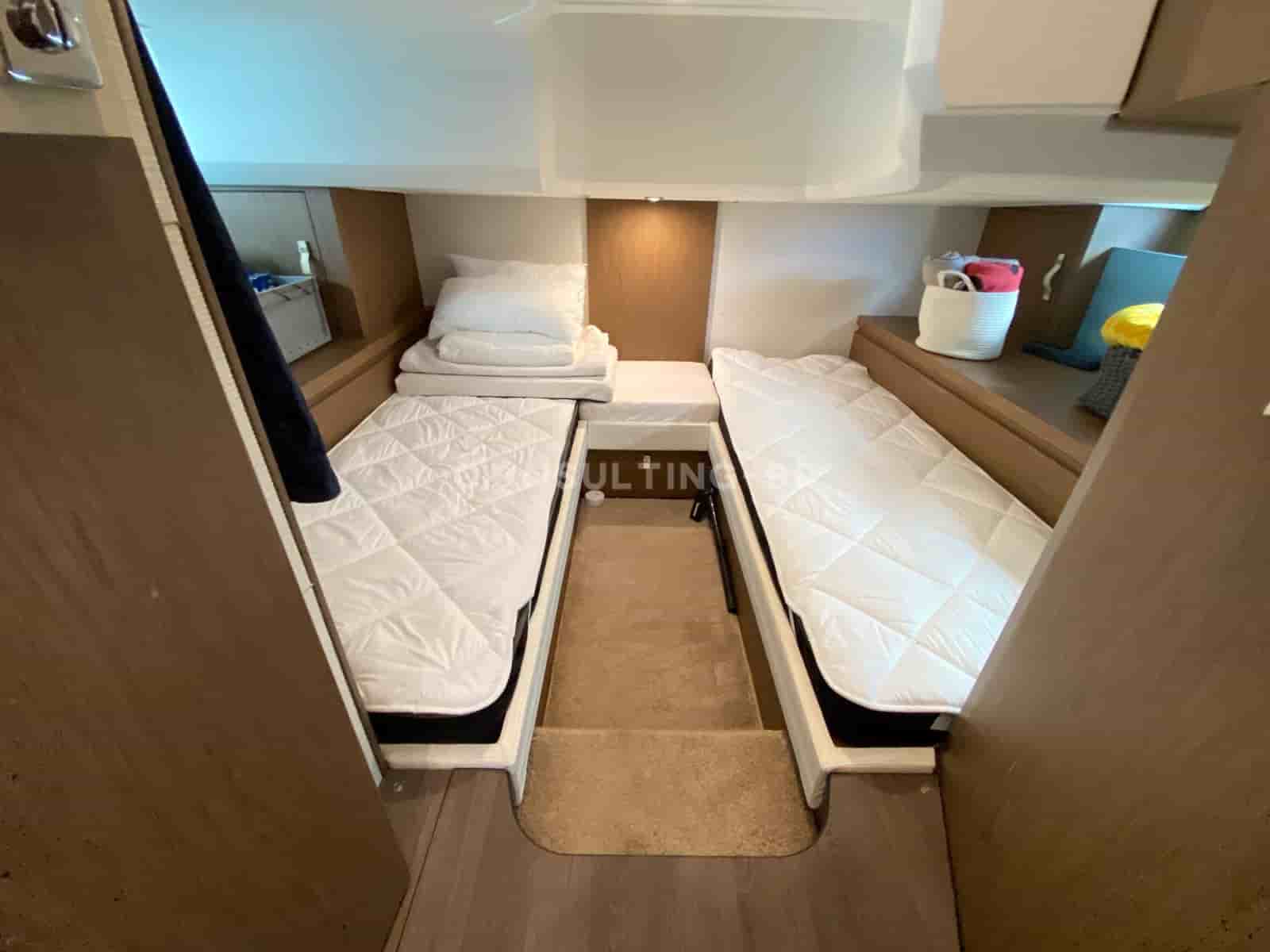 Beneteau Grand Turismo GT 40 - View 27