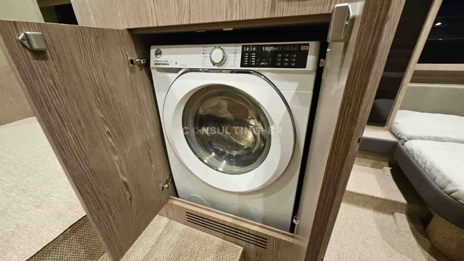 Azimut Atlantis 51 - View 9