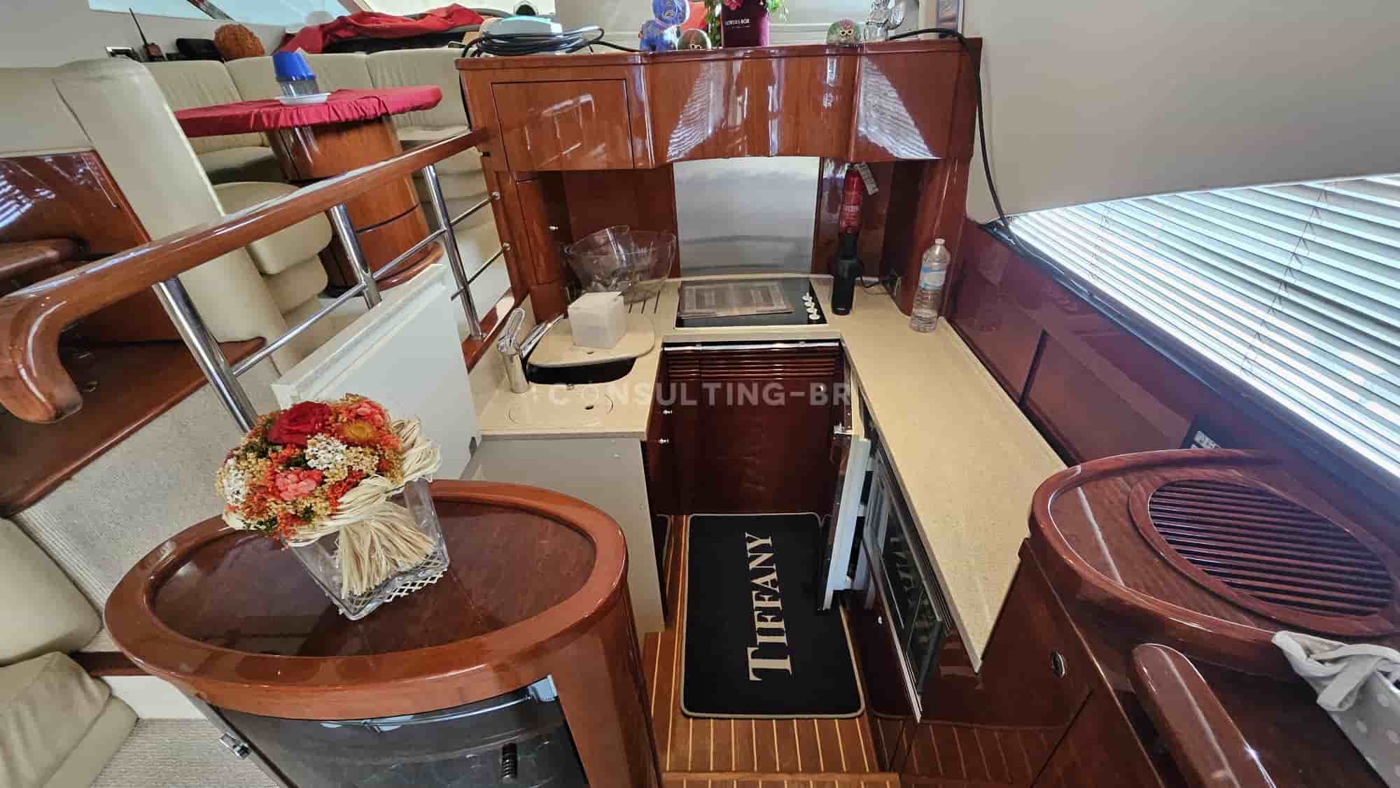 Fairline Squadron 58 - View 10