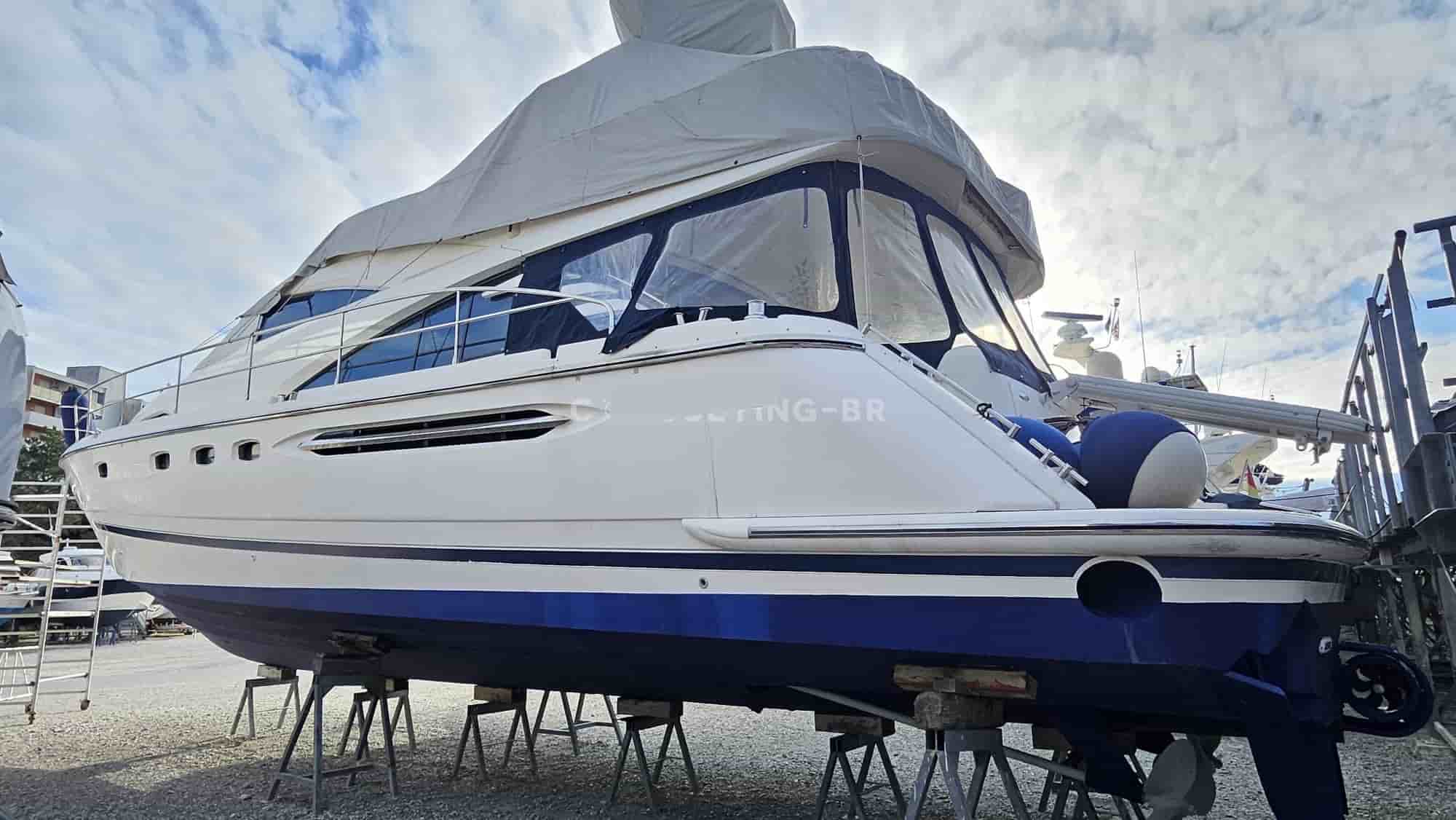 Fairline Squadron 58 - View 2