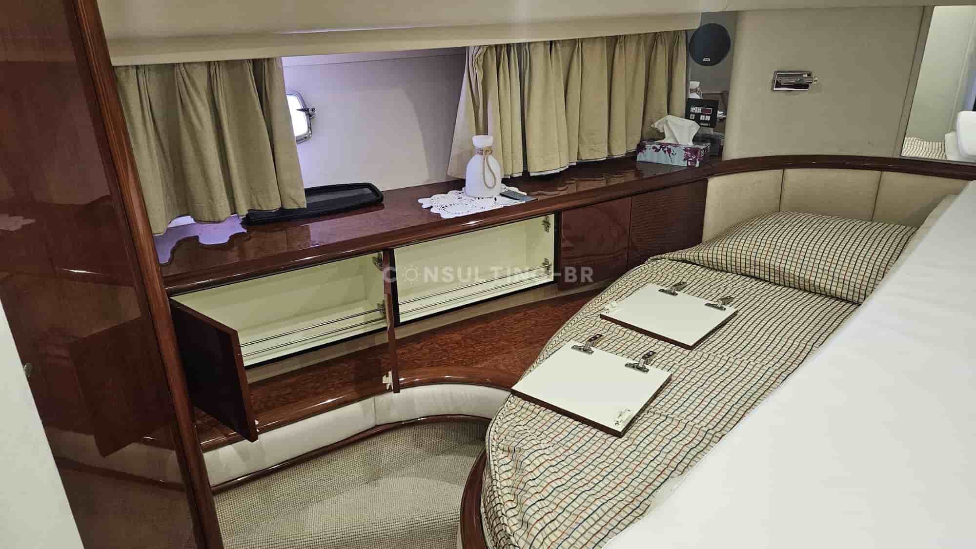 Fairline Squadron 58 - View 21