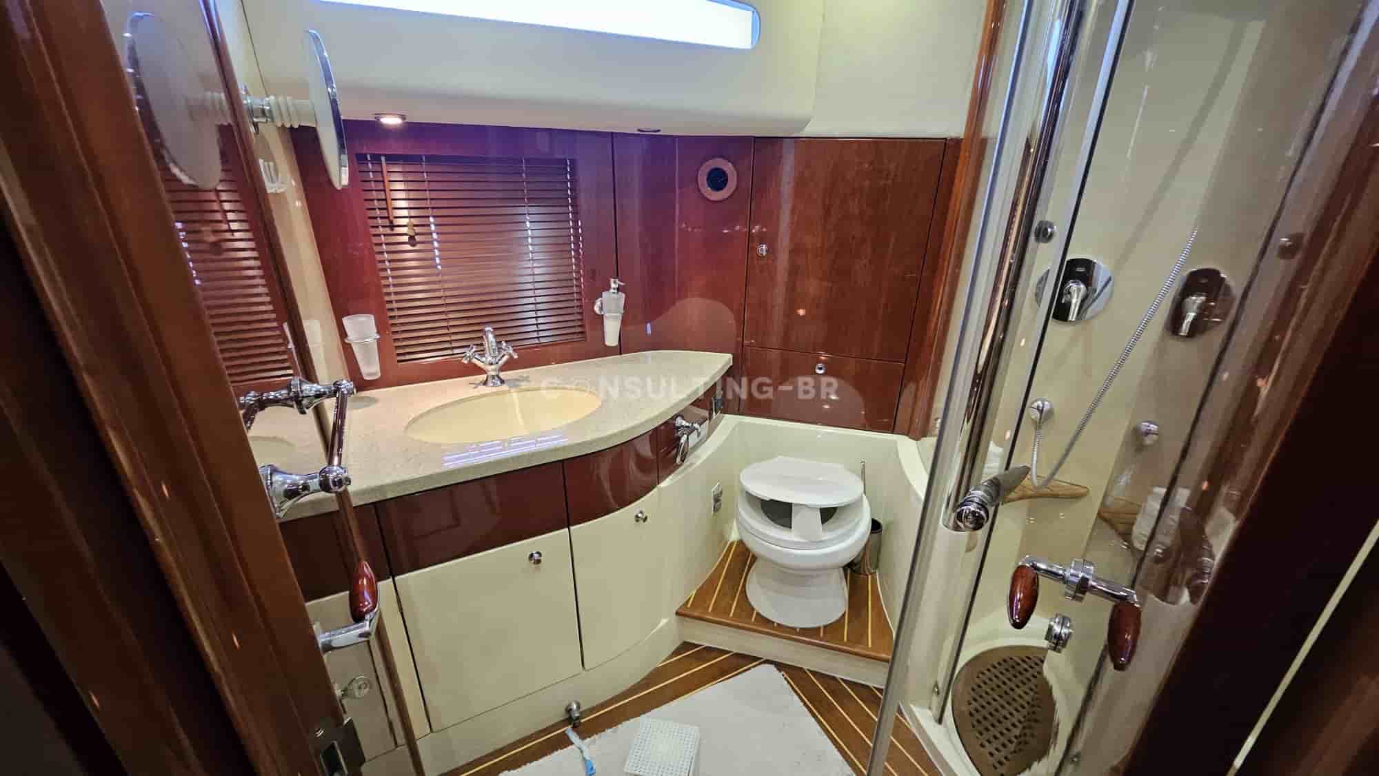 Fairline Squadron 58 - View 22