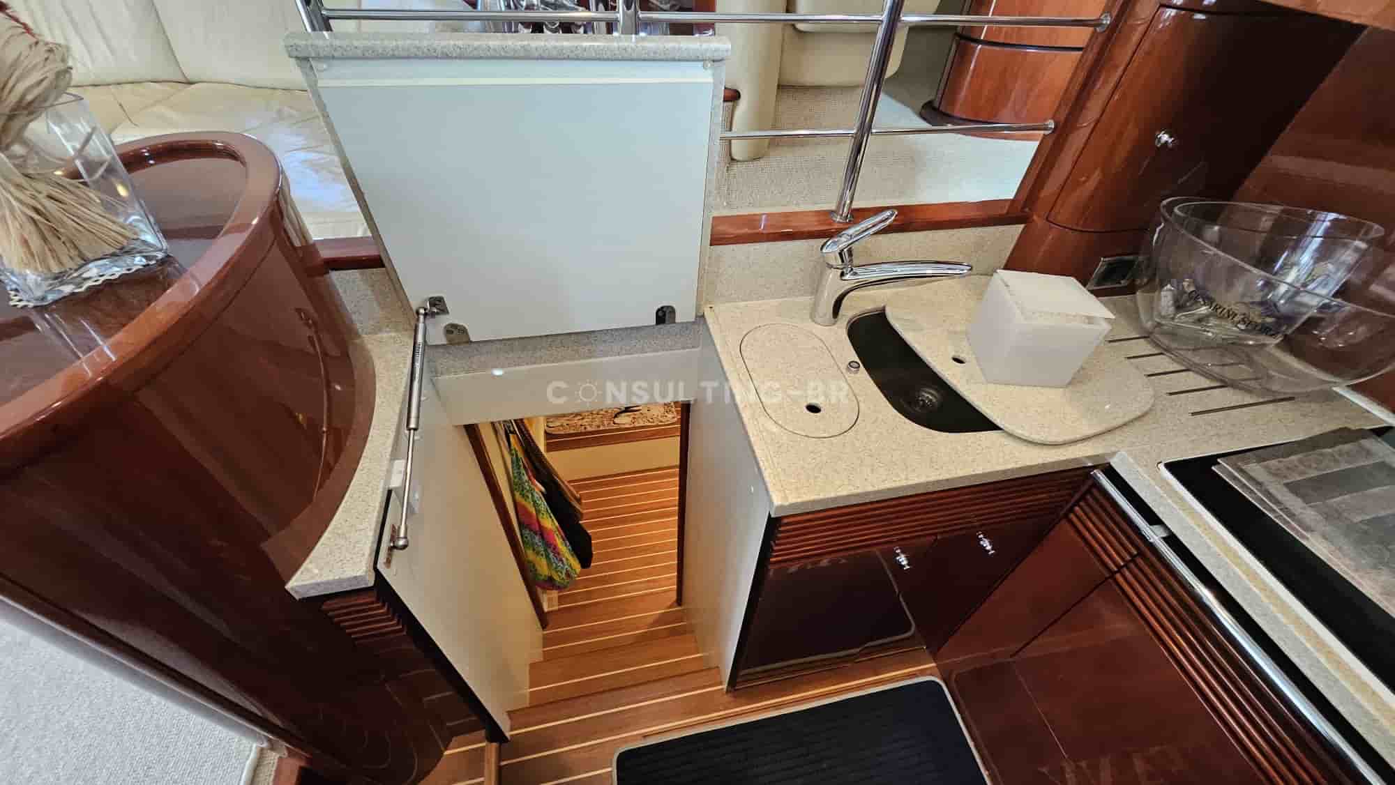 Fairline Squadron 58 - View 9
