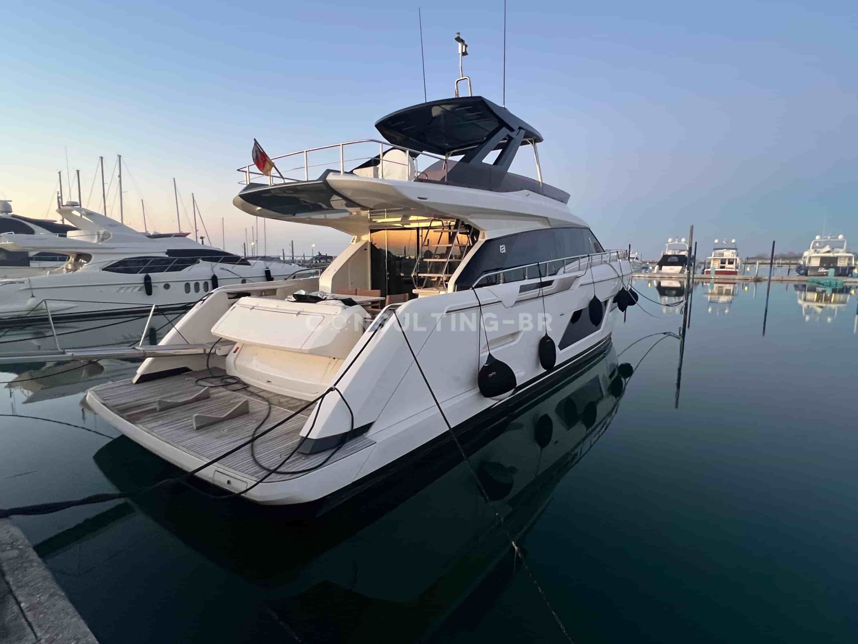 Ferretti 670 Fly - View 1
