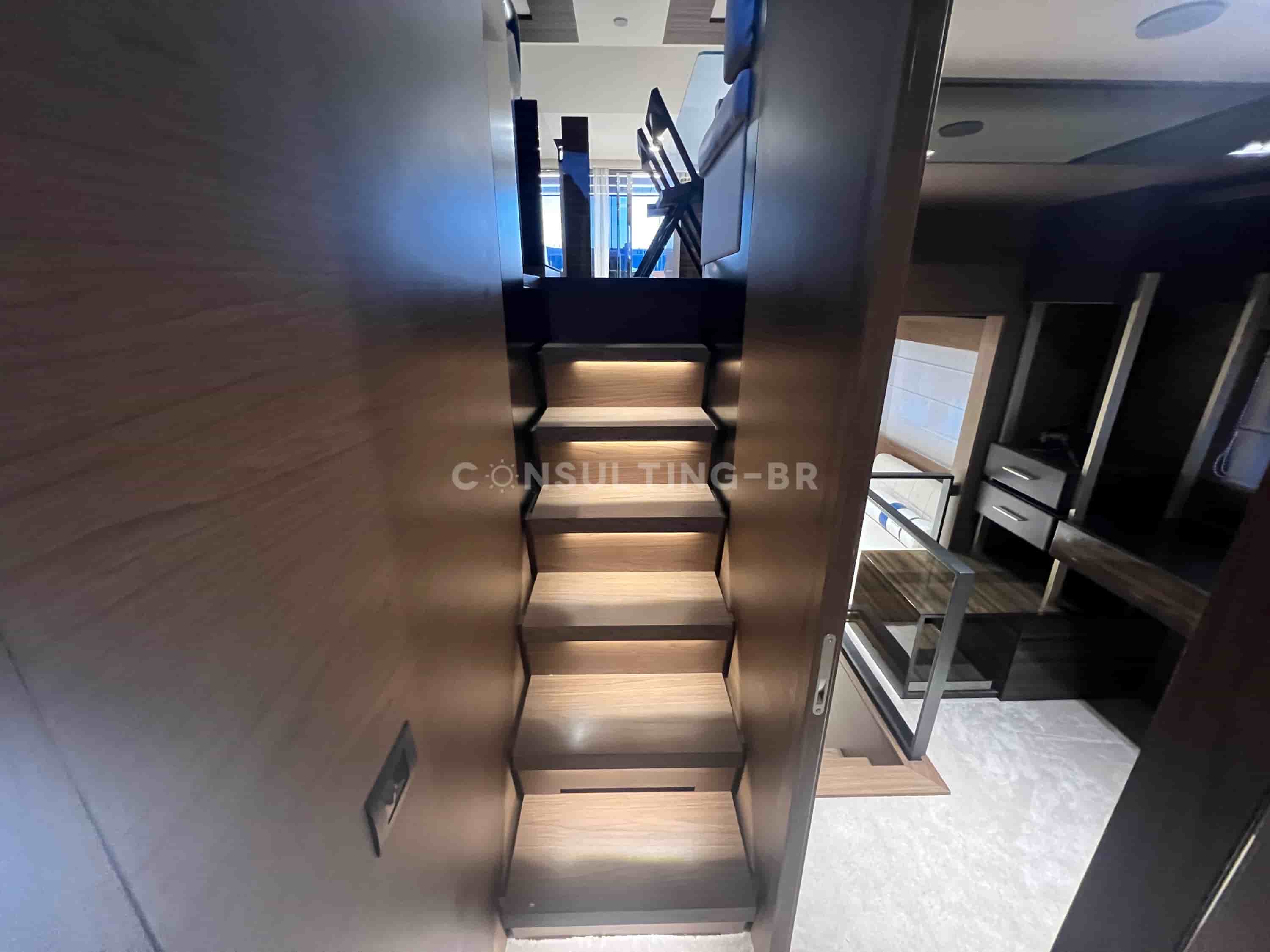 Ferretti 670 Fly - View 12