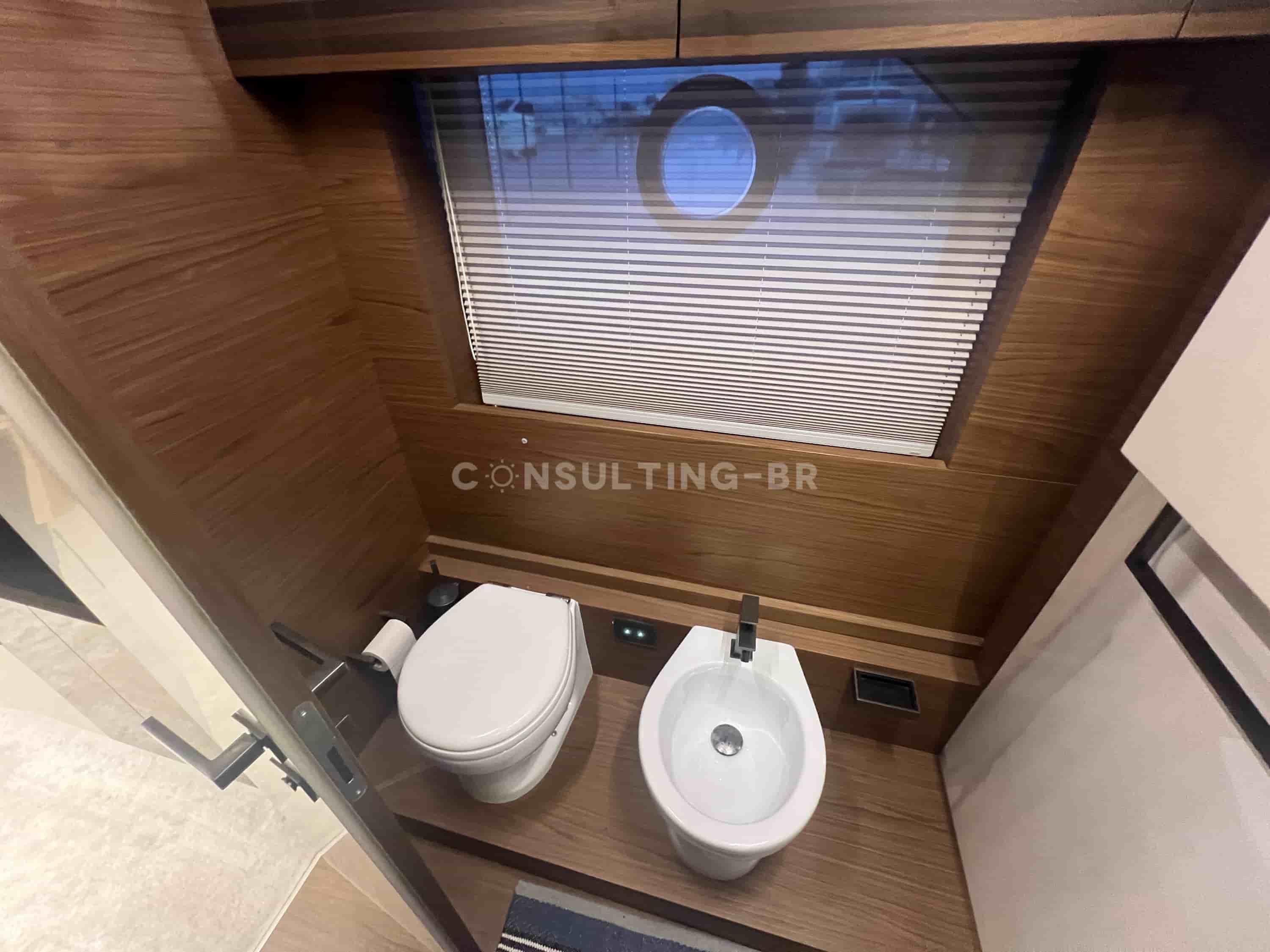 Ferretti 670 Fly - View 22