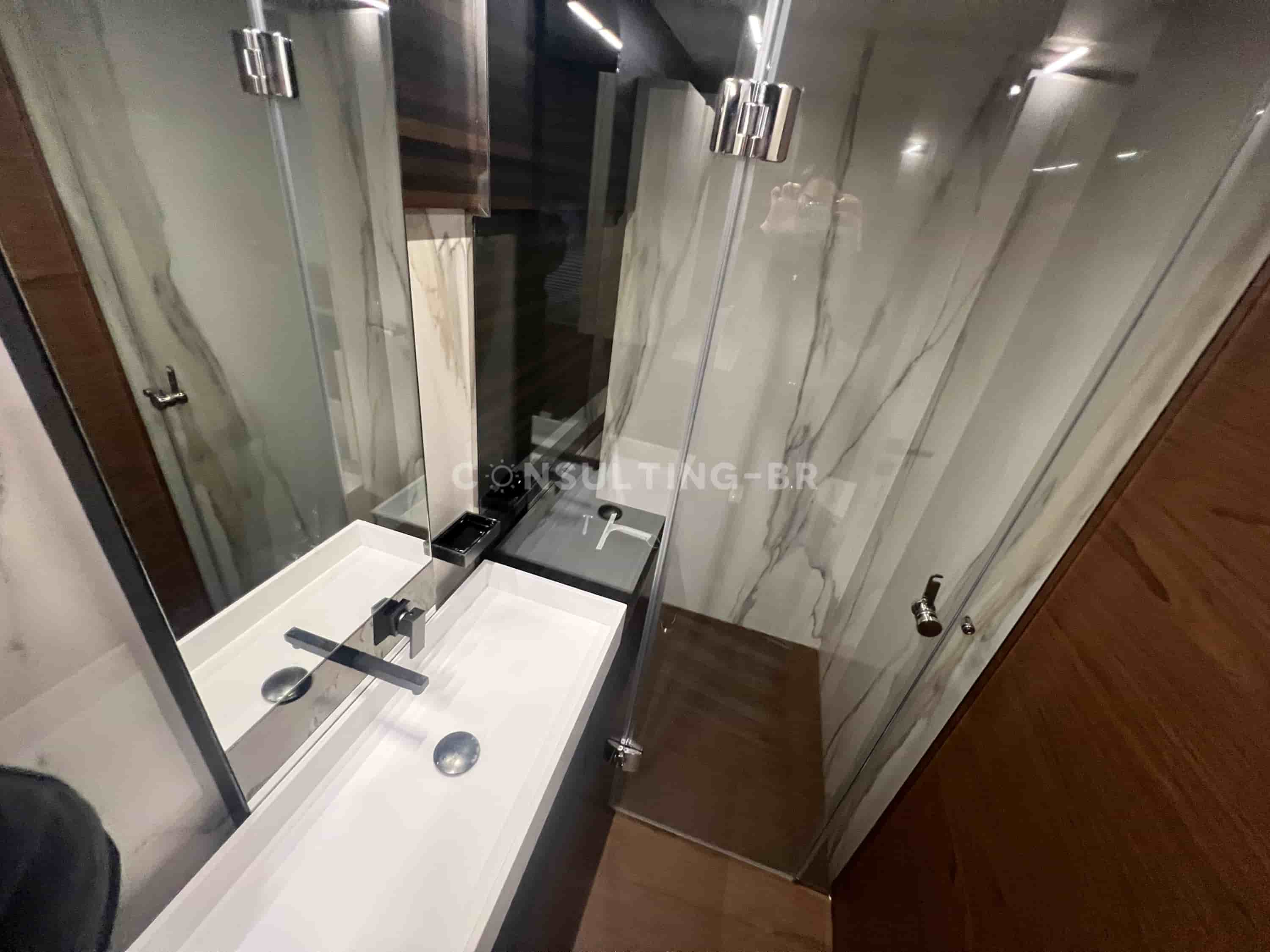 Ferretti 670 Fly - View 23