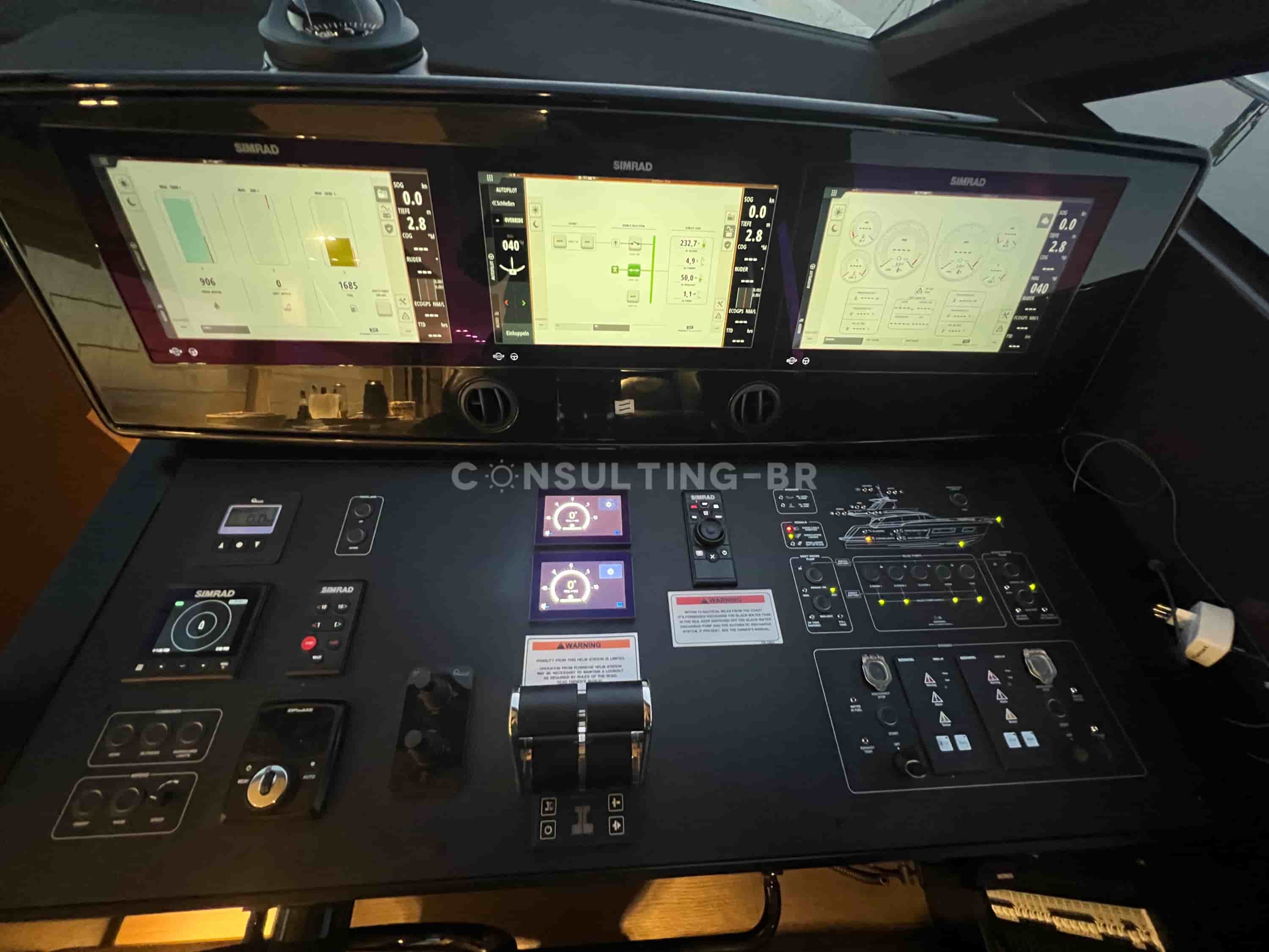 Ferretti 670 Fly - View 9