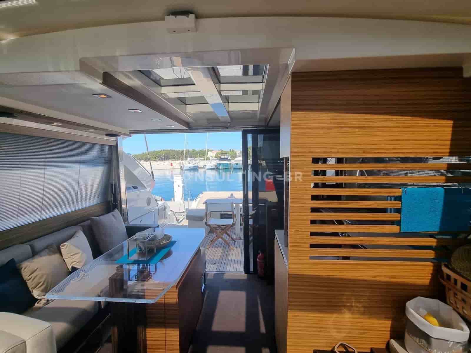 Absolute 52 - View 6