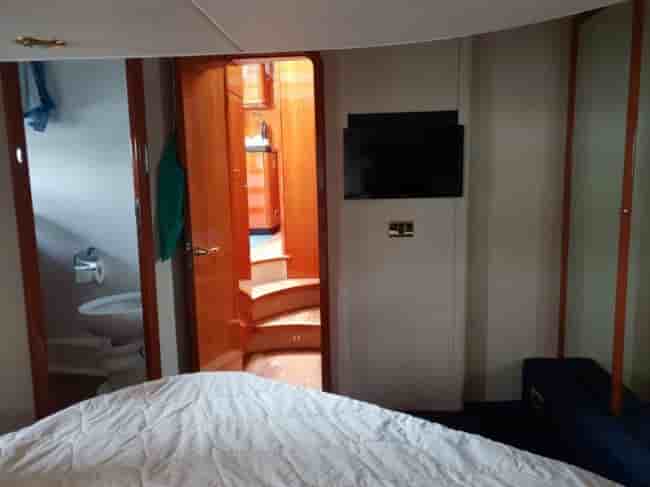 SUNSEEKER PREDATOR 52 - View 10